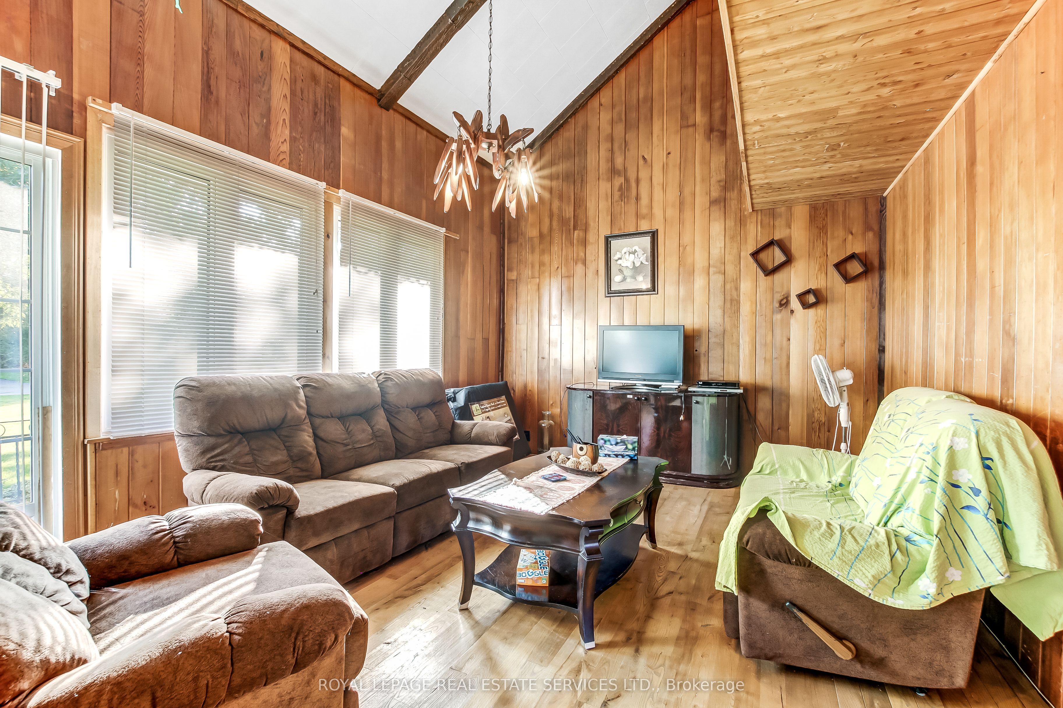 20 Bayview Avenue Property Photo 7