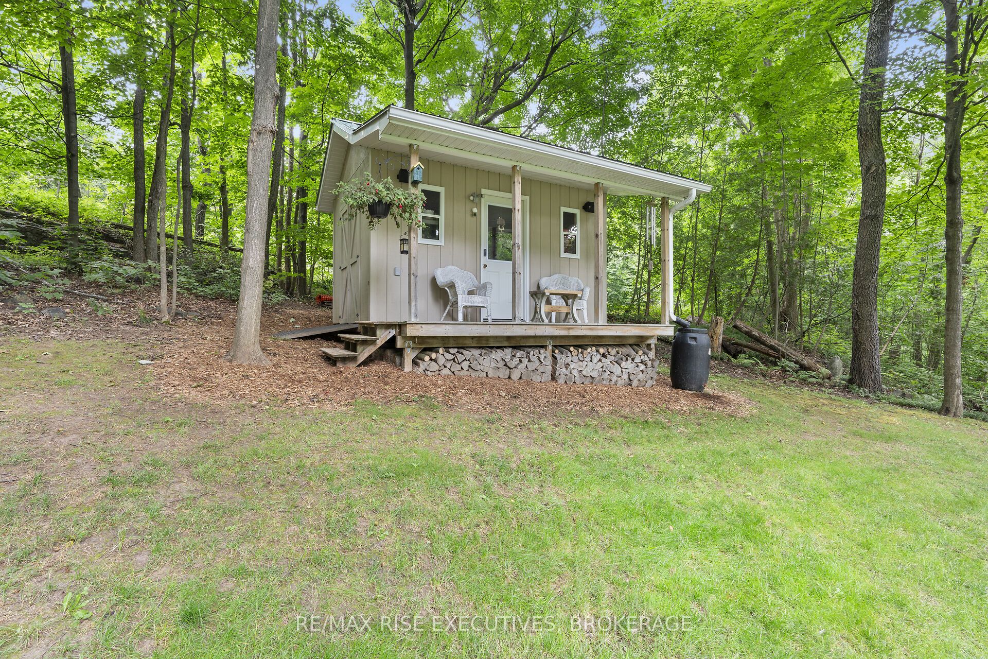 196 Old River Road Property Photo 34