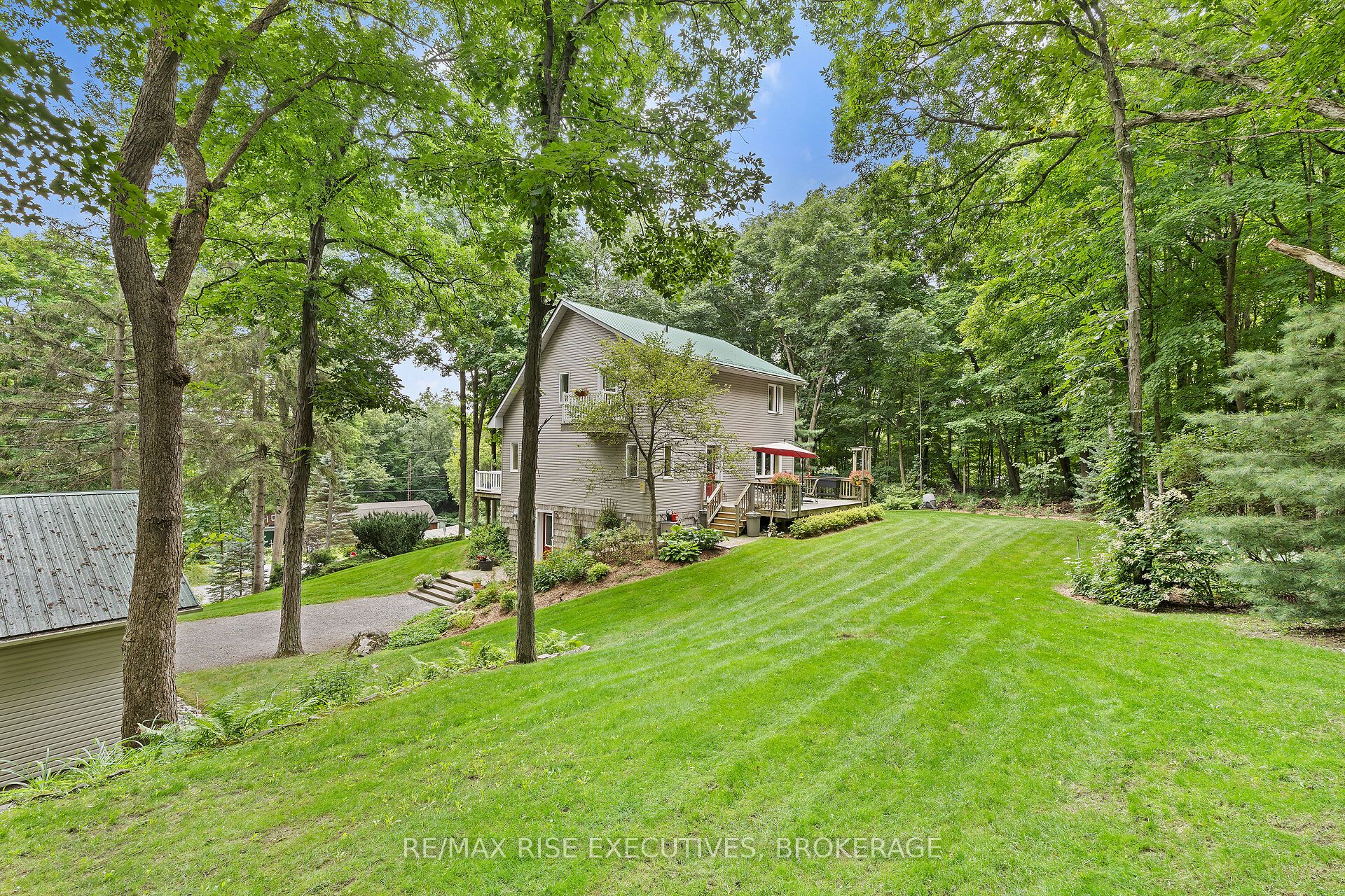 196 Old River Road Property Photo 35