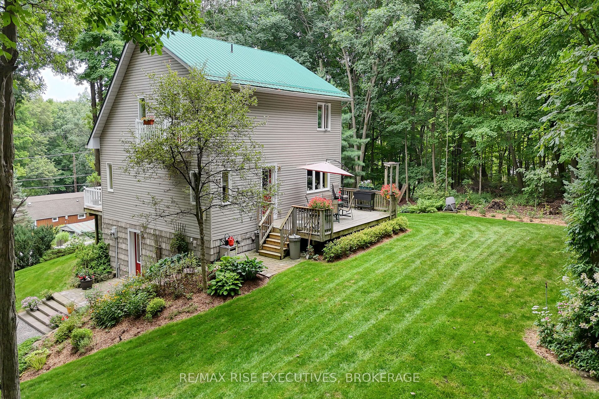 196 Old River Road Property Photo 41
