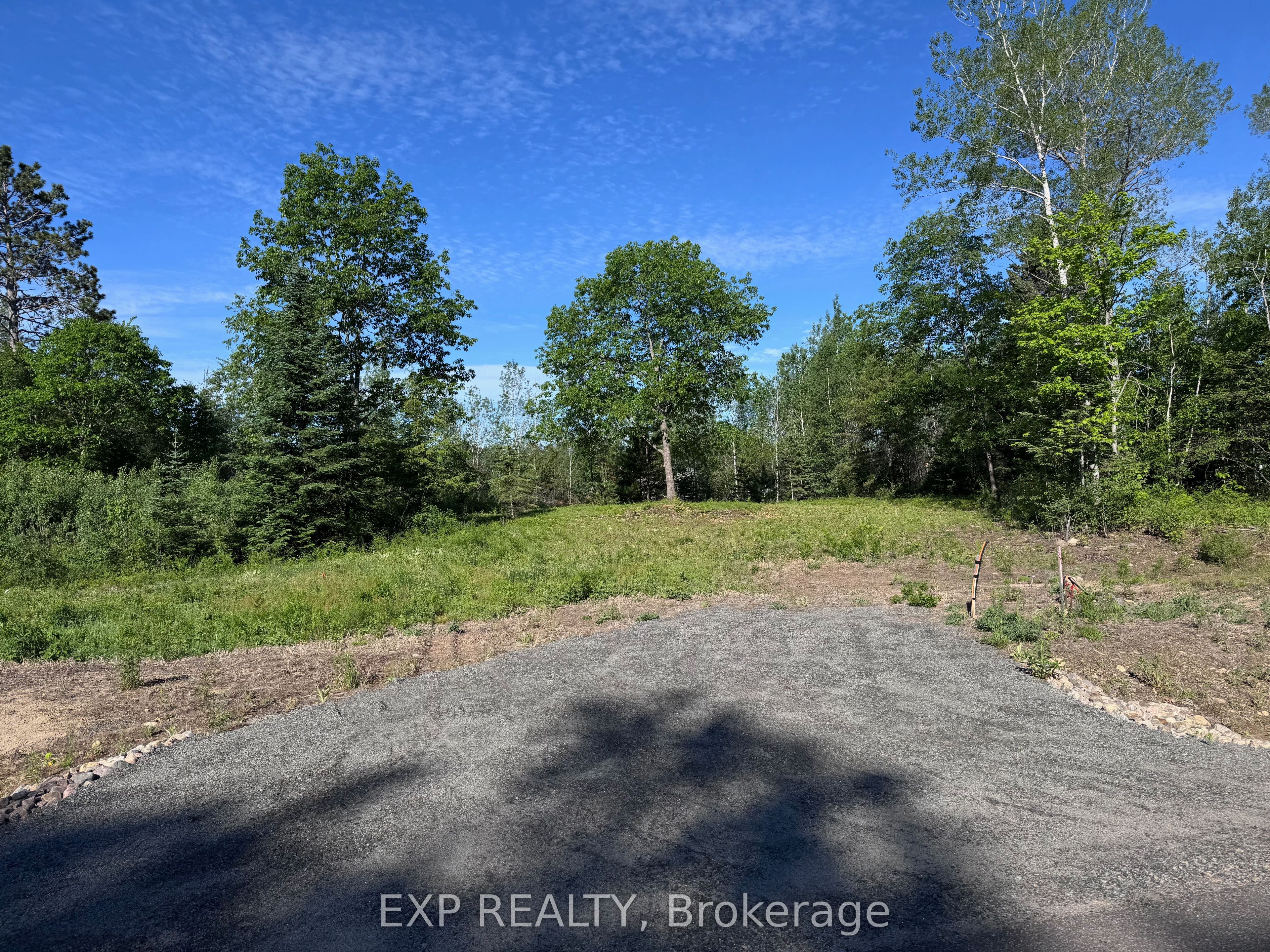 71 Yantha Crescent Property Photo 2