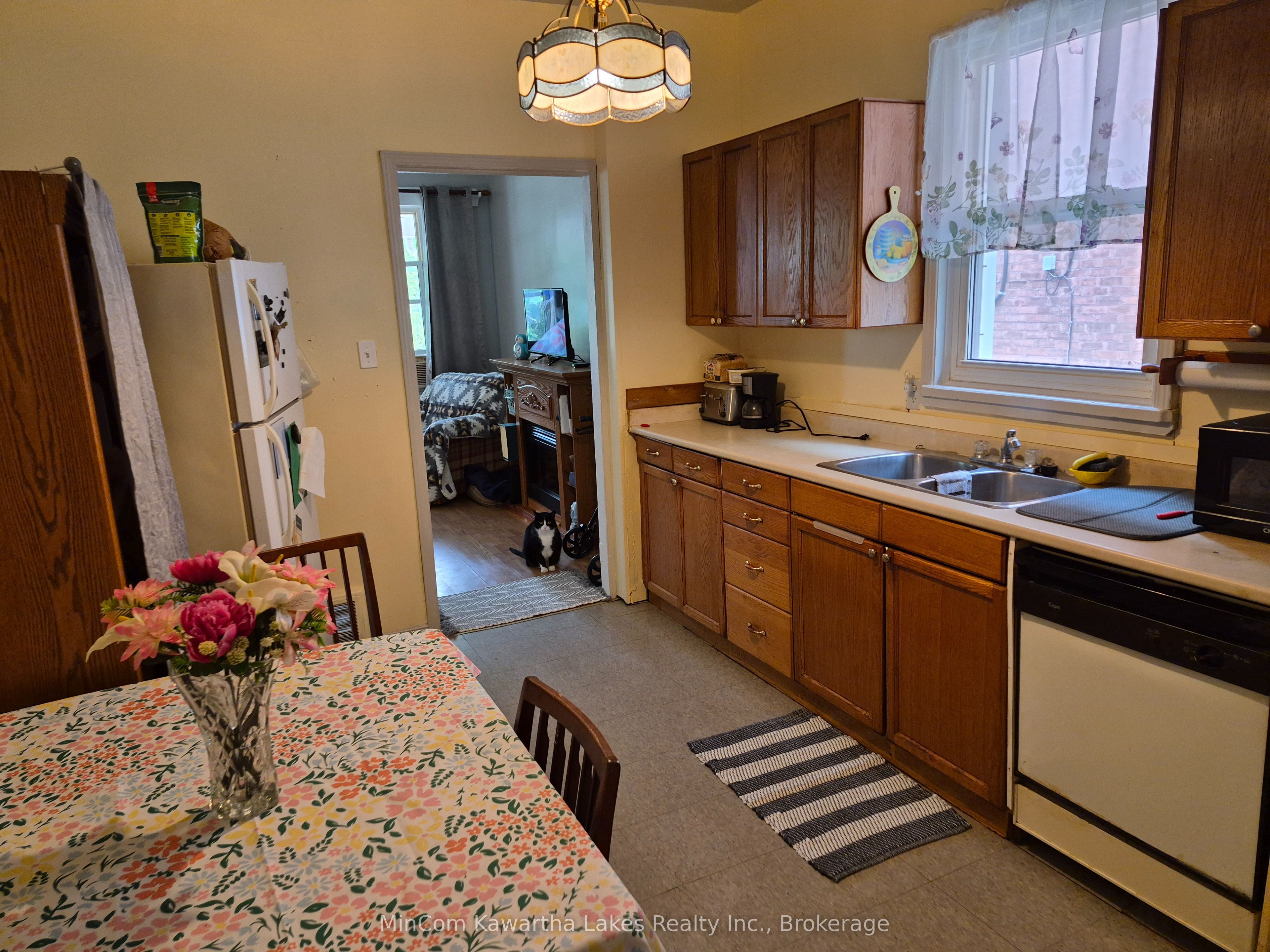 460 Driscoll Terrace Property Photo 5