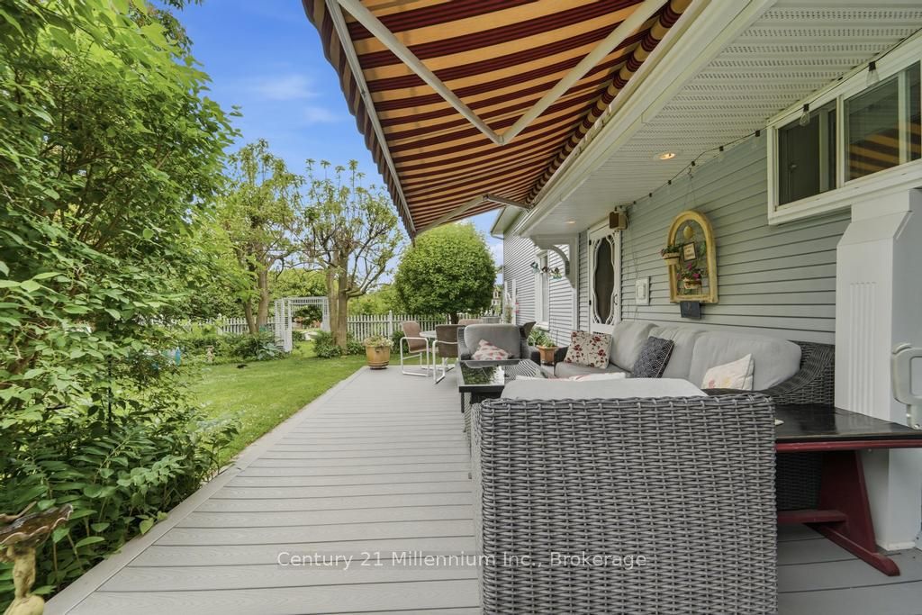 1145 Queen Street Property Photo 6