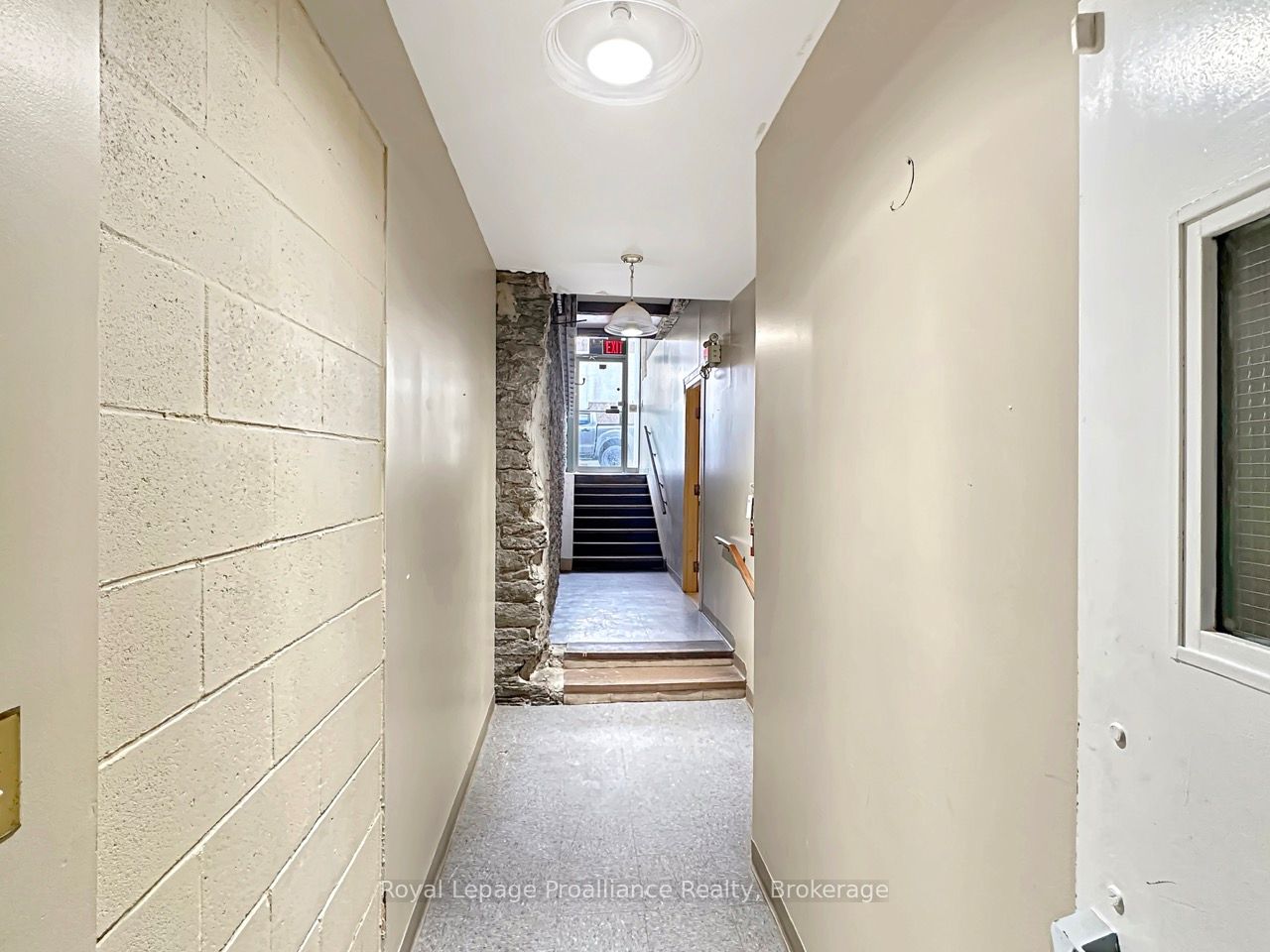 255 Front Street Property Photo 19
