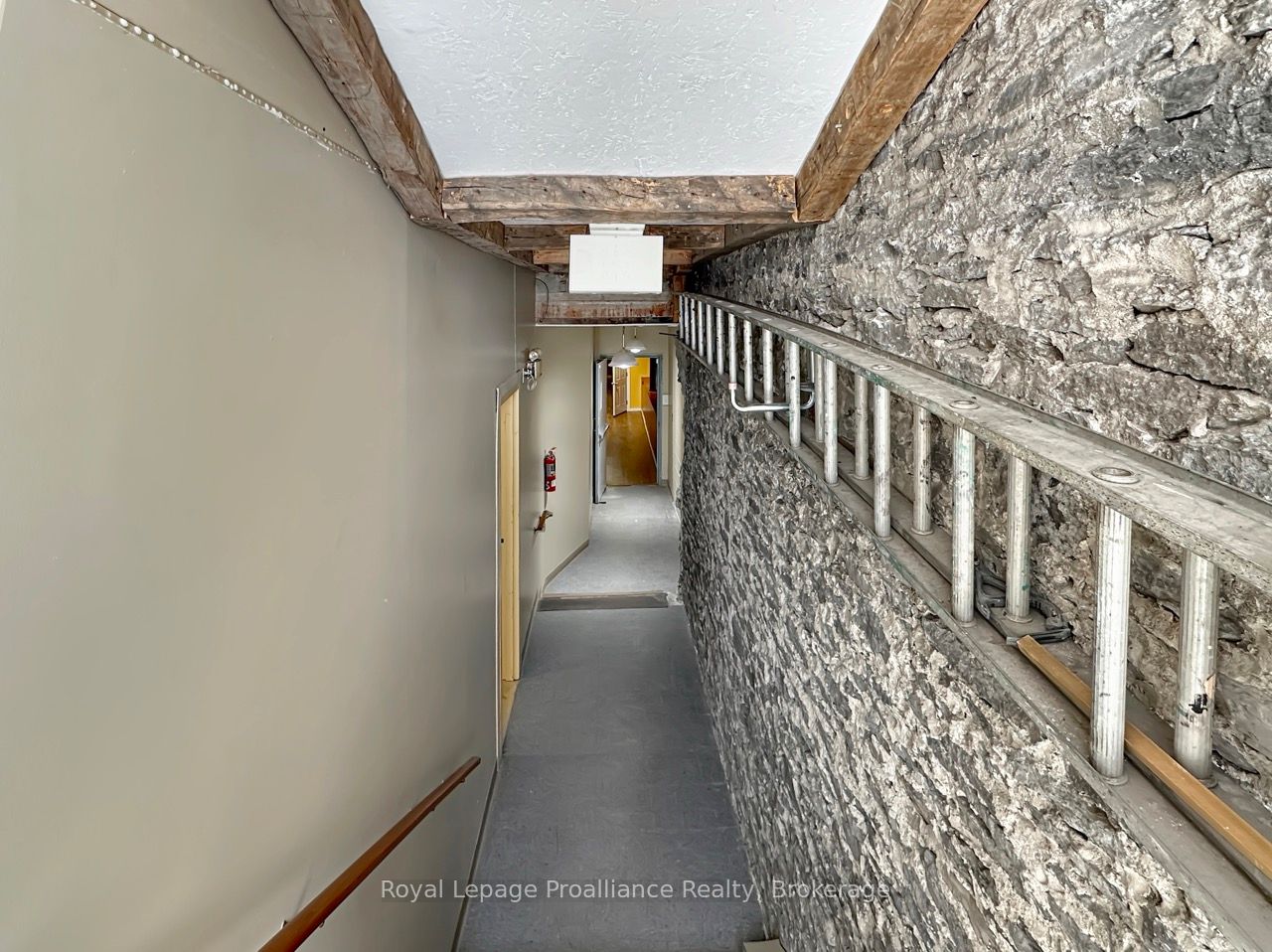 255 Front Street Property Photo 20