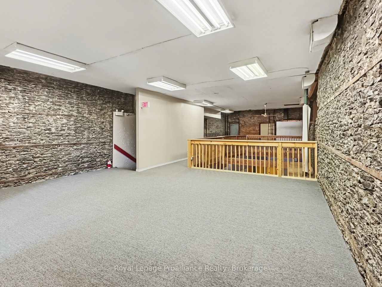 255 Front Street Property Photo 22