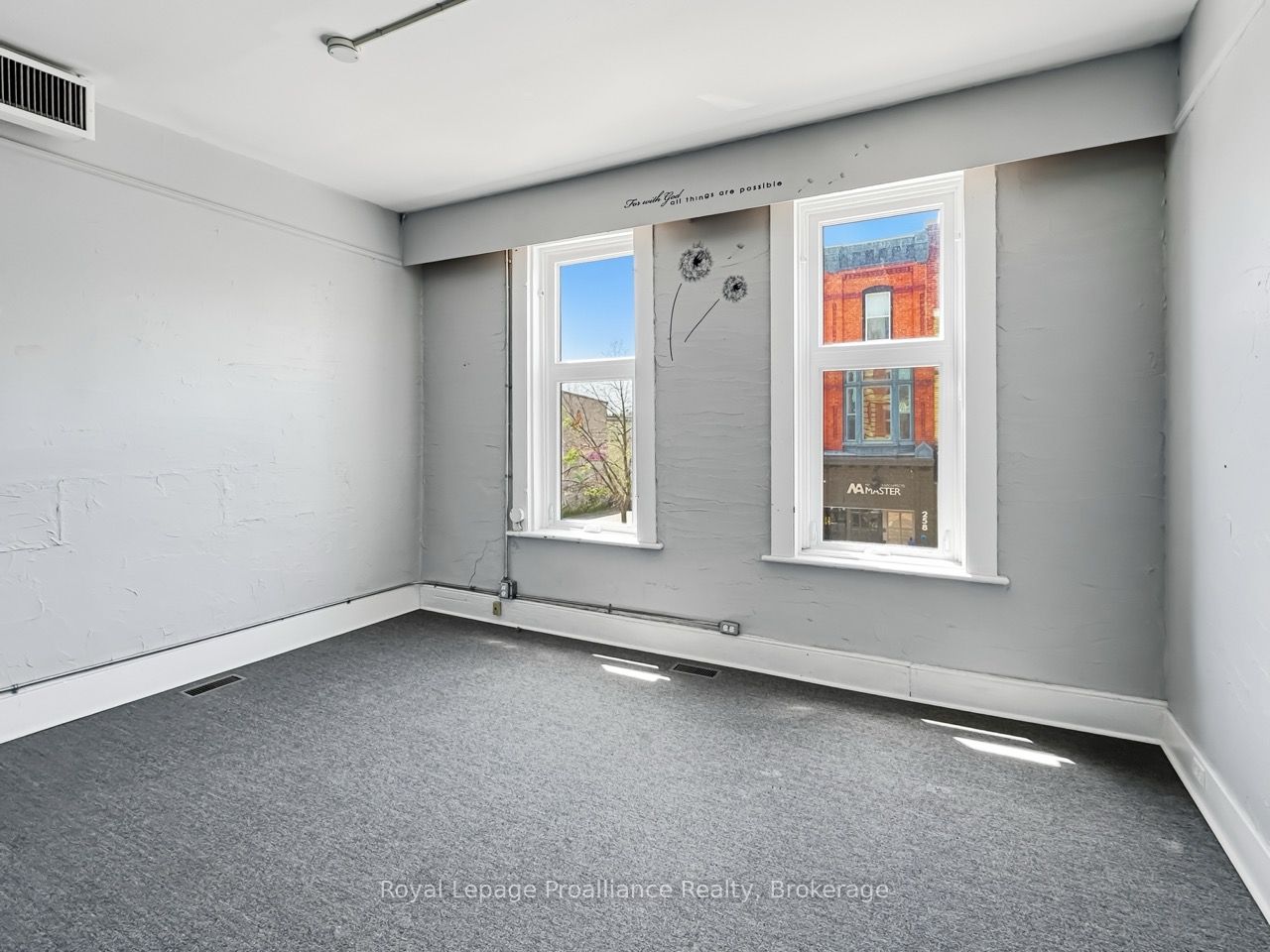255 Front Street Property Photo 24