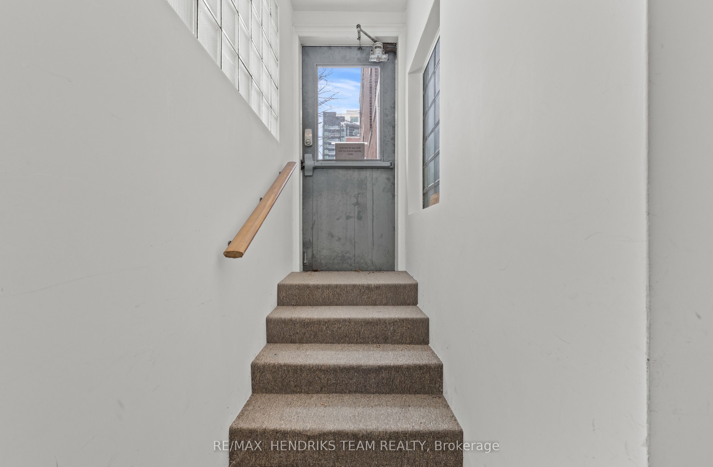145 King Street Property Photo 49