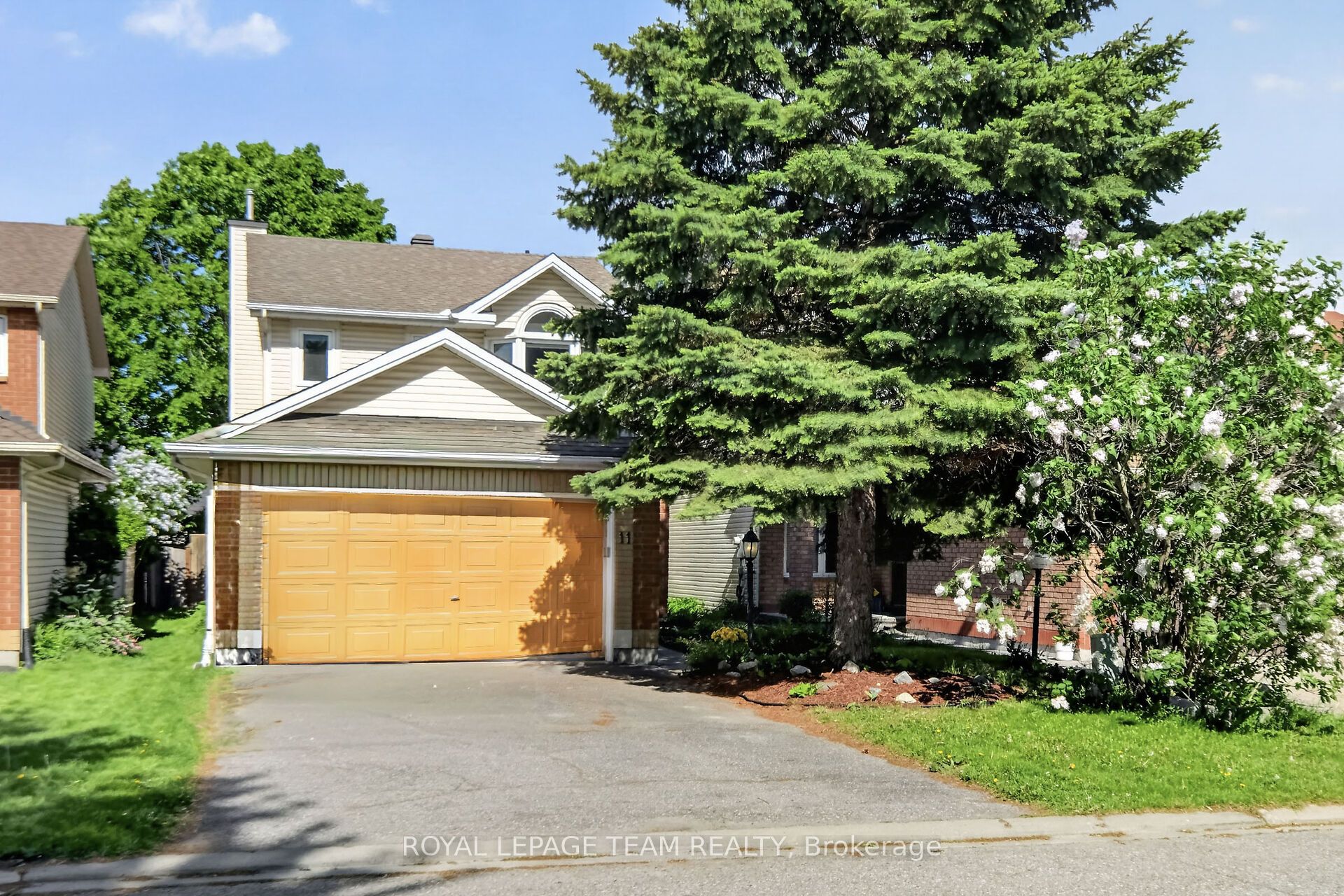 11 Avonhurst Avenue