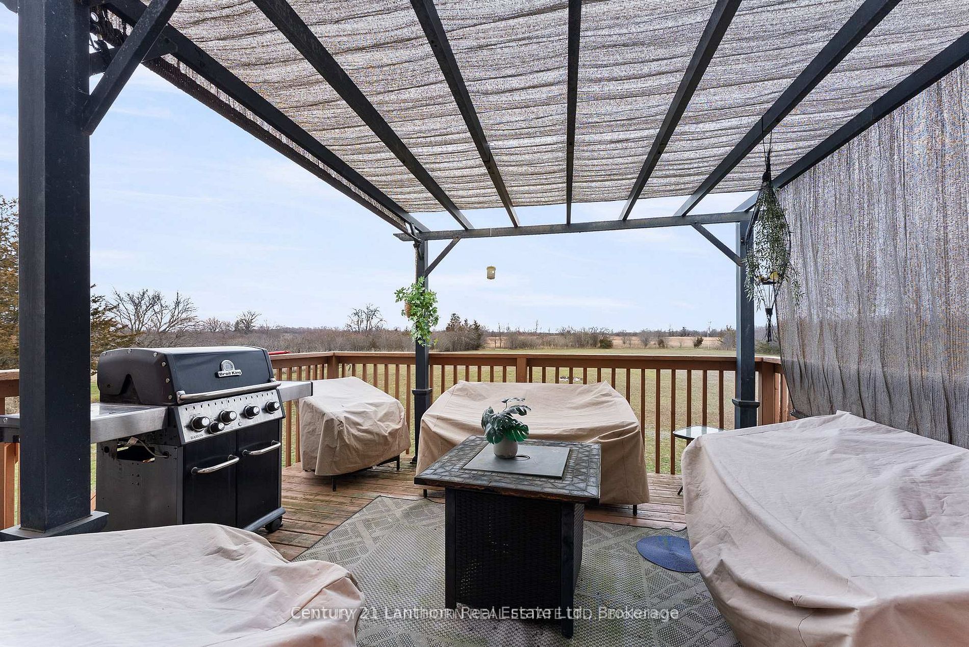 20846 Loyalist Parkway Property Photo 8