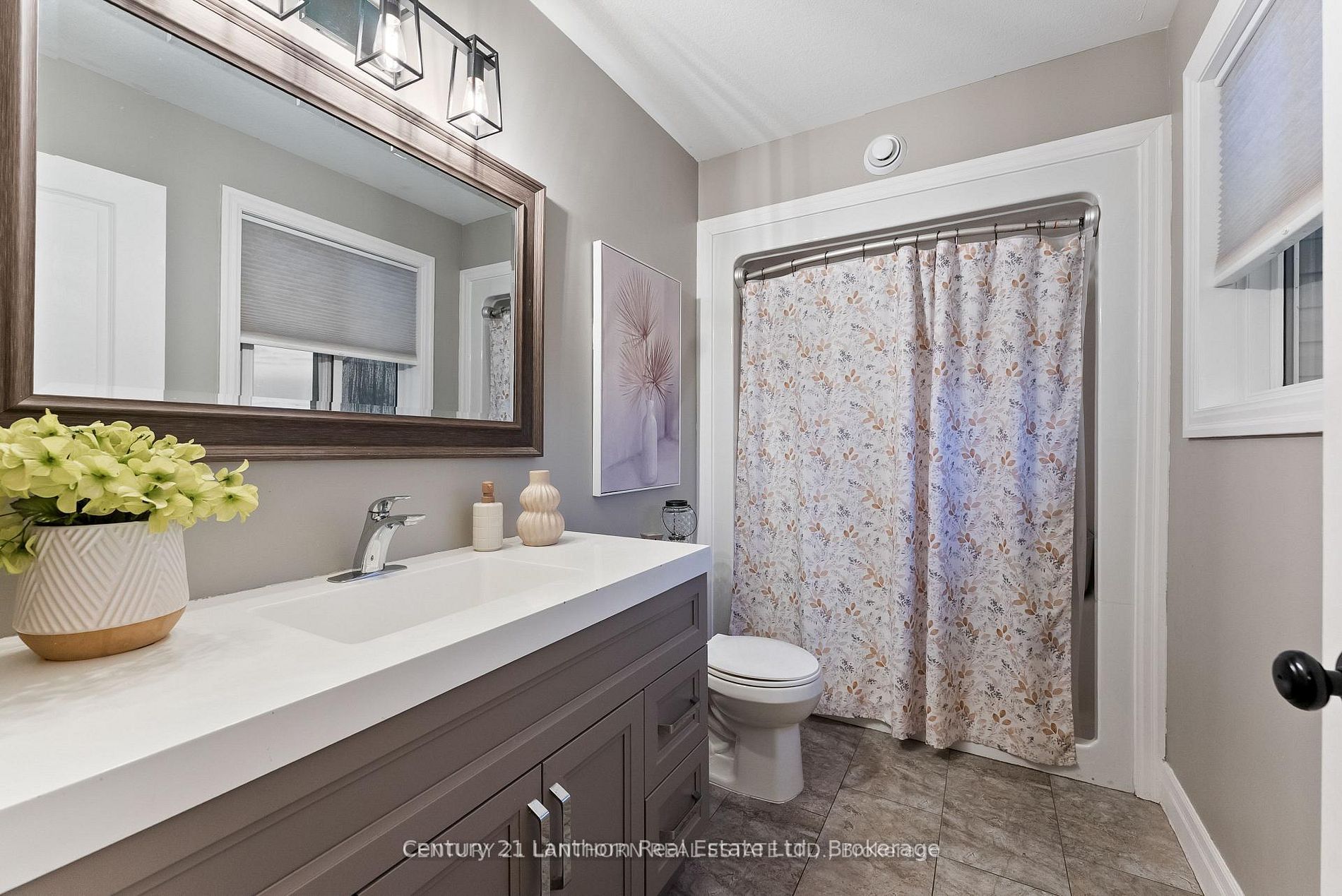 20846 Loyalist Parkway Property Photo 15