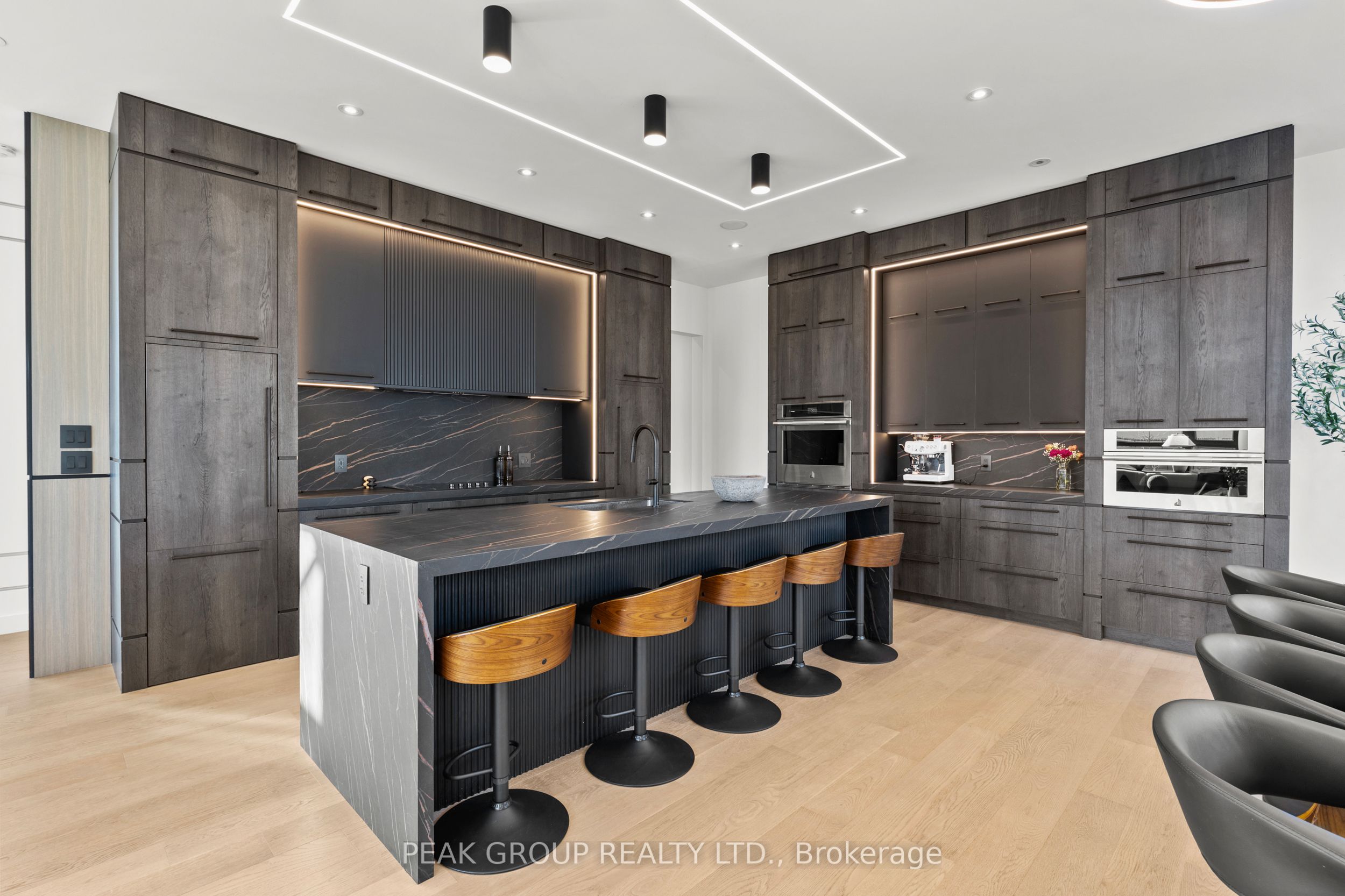 111 Millpond Road Property Photo 14