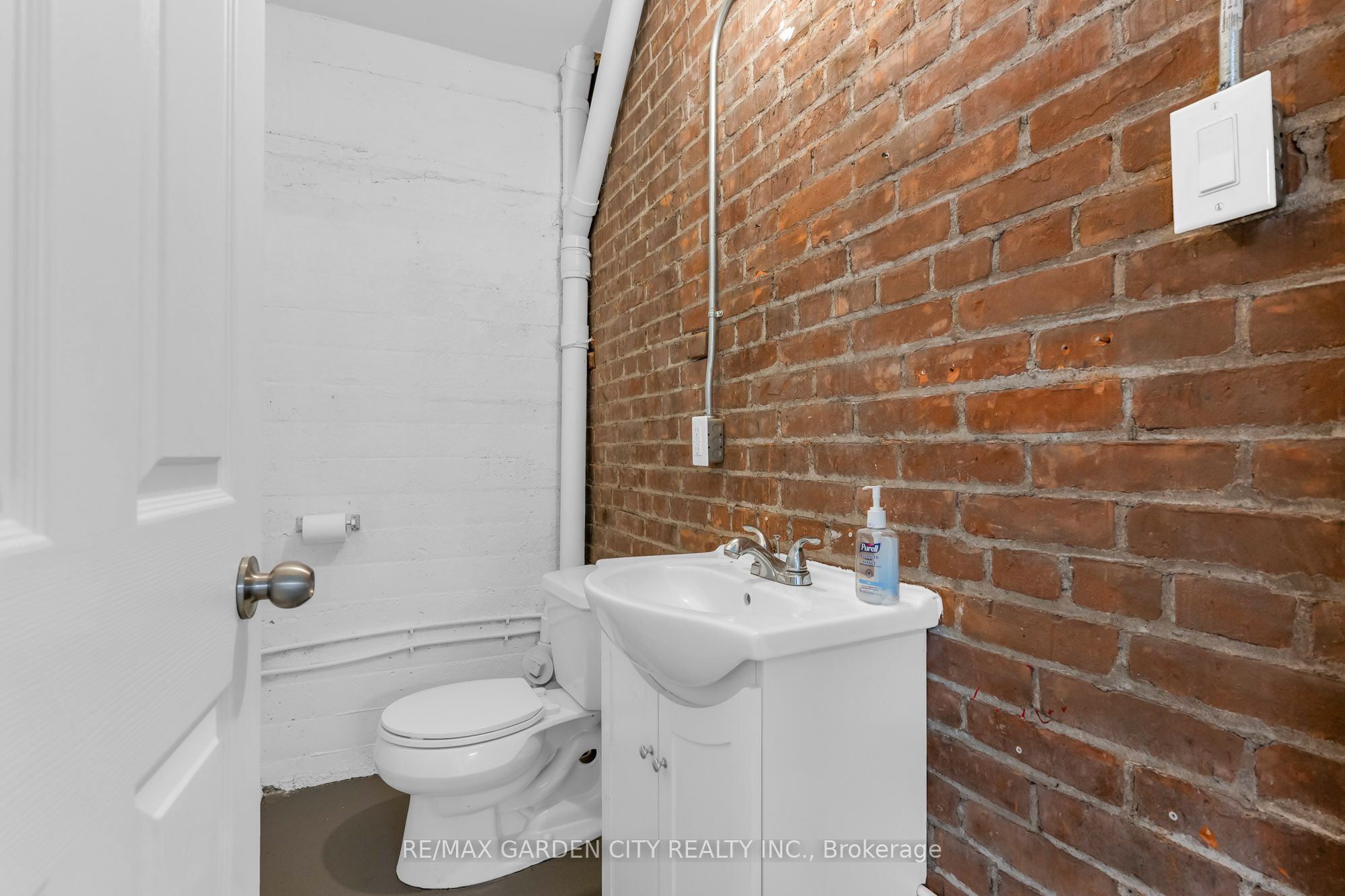 16 Myrtle Avenue 4 Lower Property Photo 7