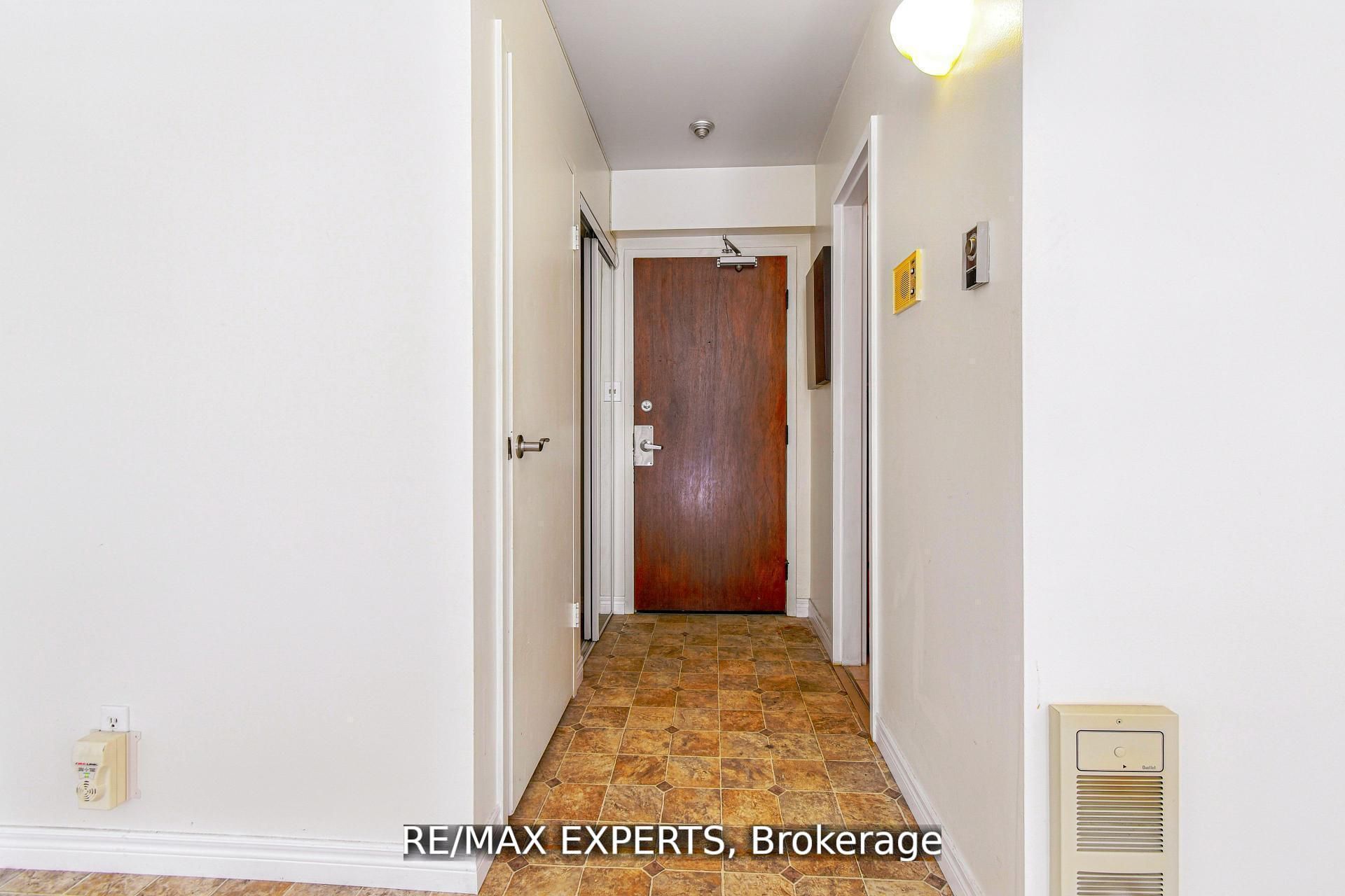 8591 Riverside Drive E 410 Property Photo 9