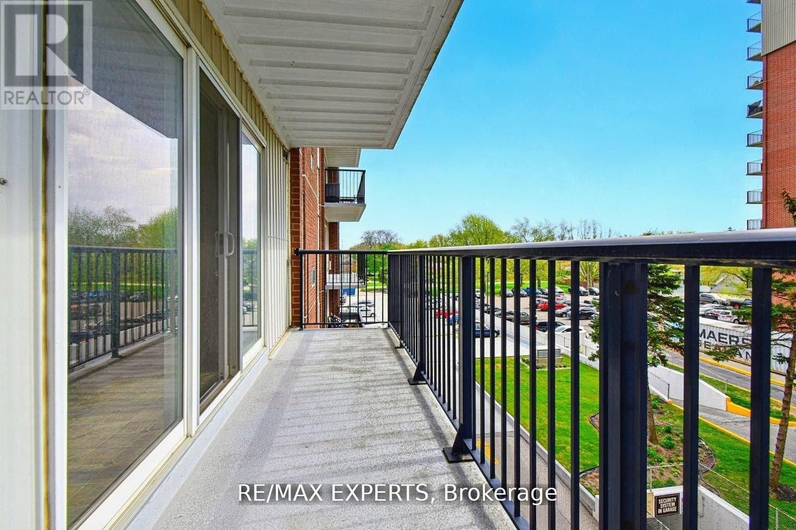 8591 Riverside Drive E 410 Property Photo 22
