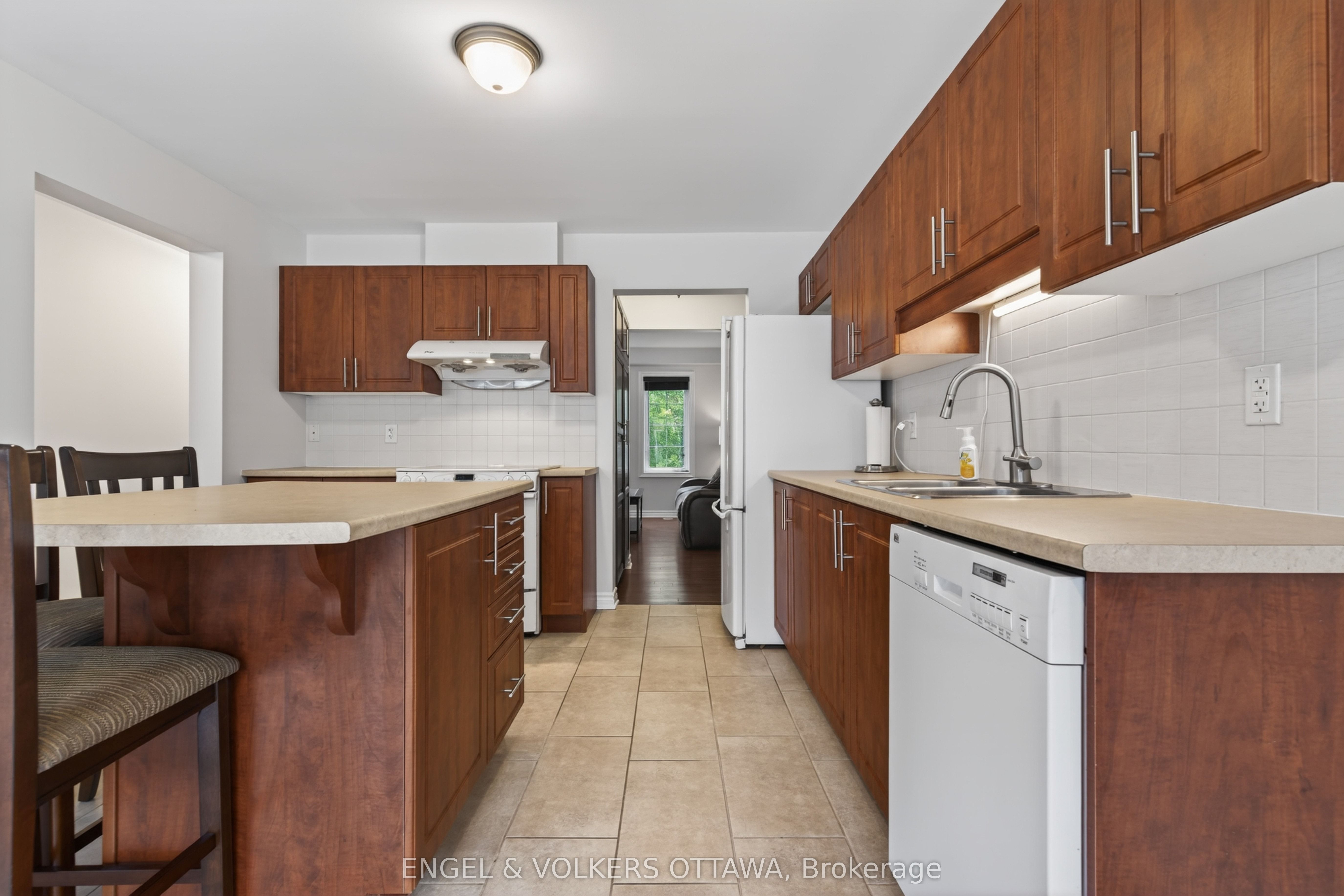 2043 Madrid Avenue Property Photo 19