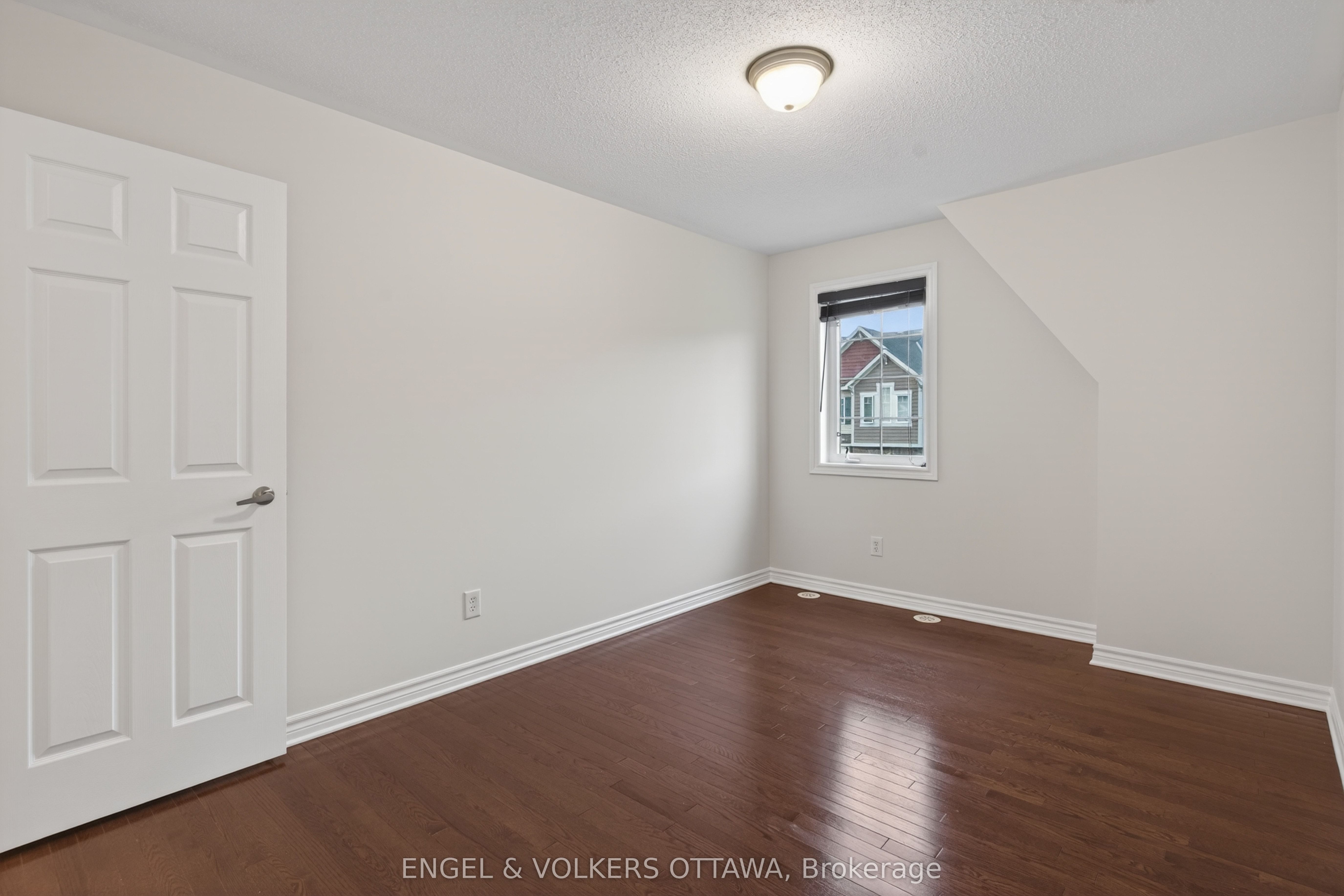 2043 Madrid Avenue Property Photo 38