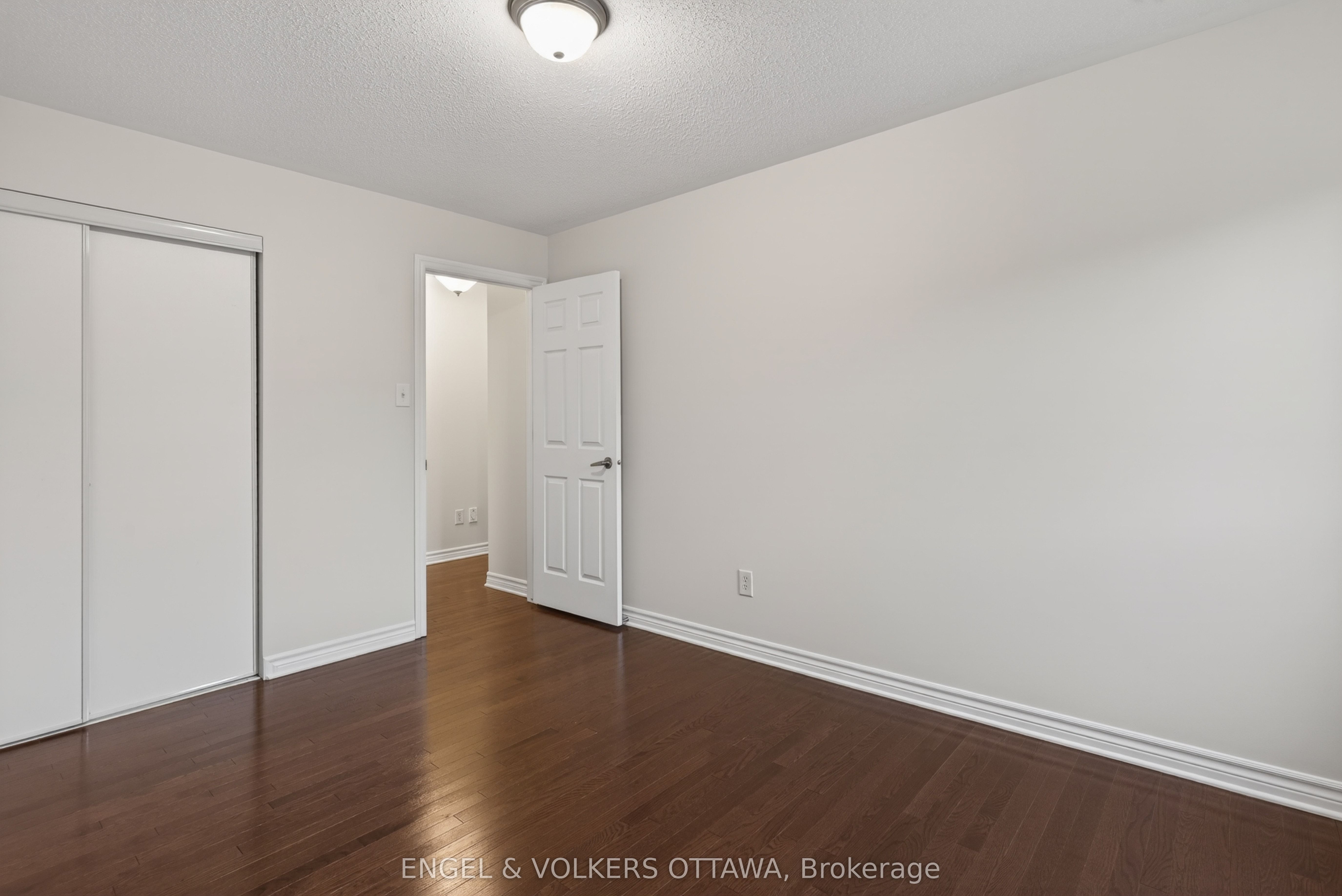 2043 Madrid Avenue Property Photo 39