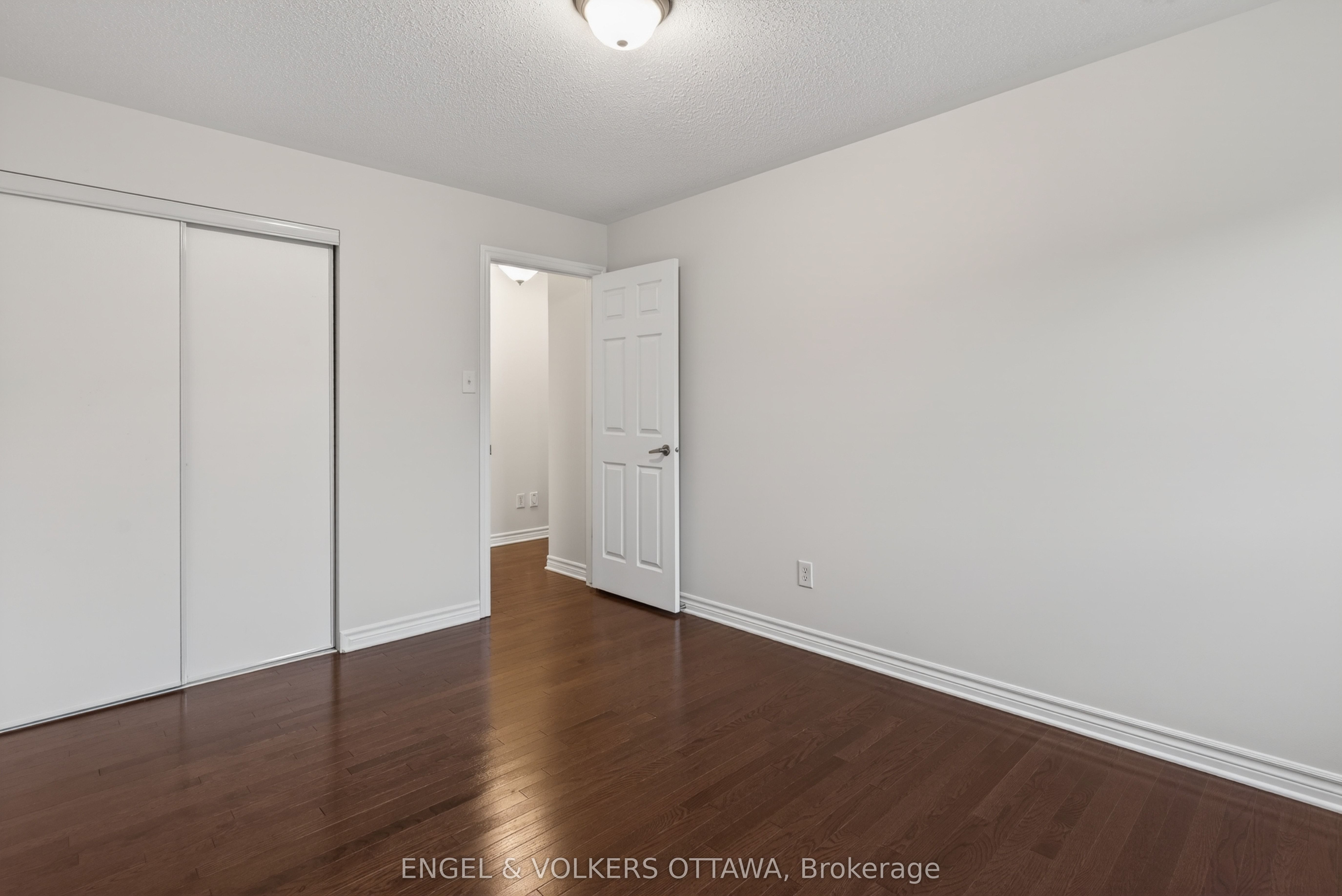 2043 Madrid Avenue Property Photo 40