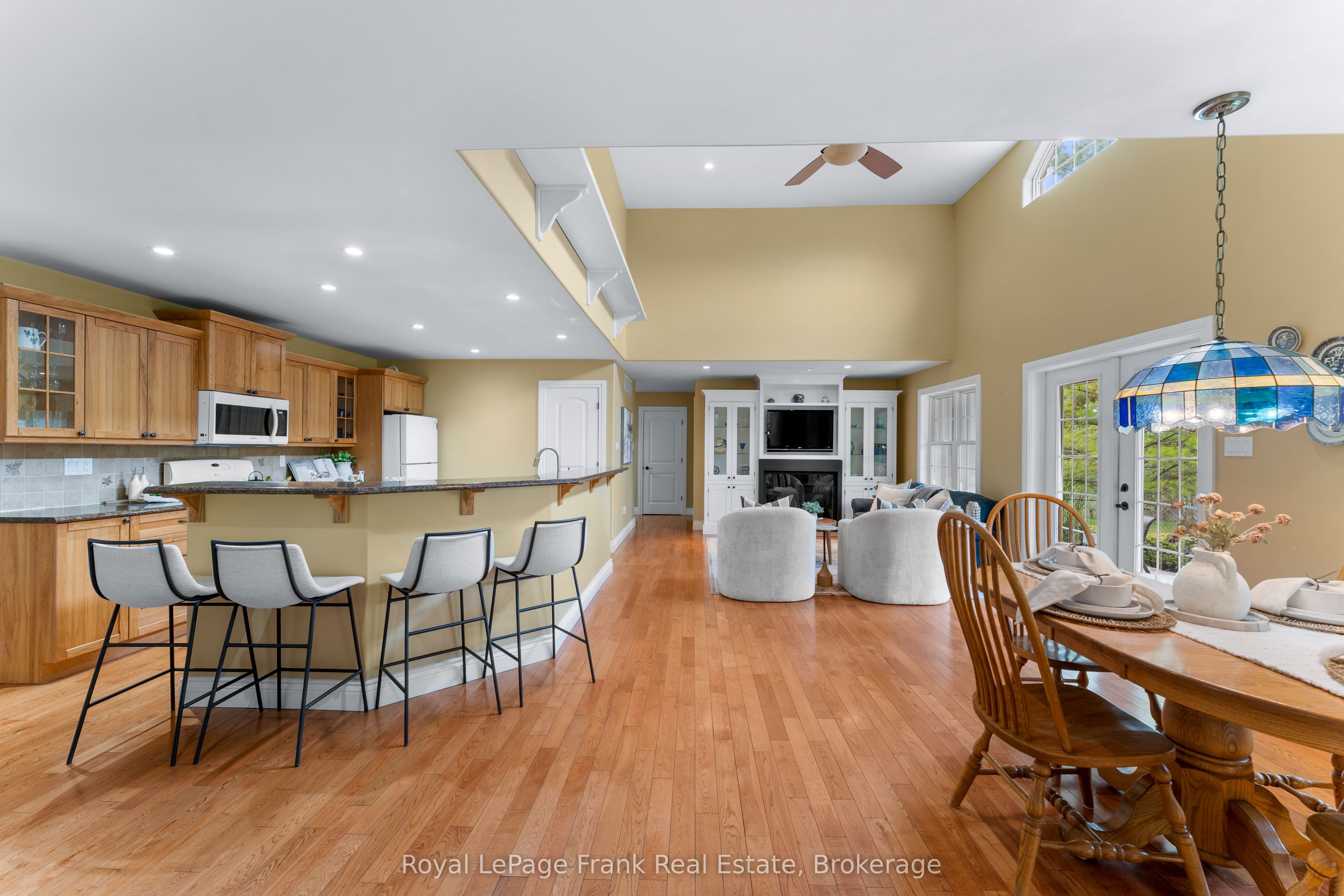 382 Lakehurst Circle Road Property Photo 11