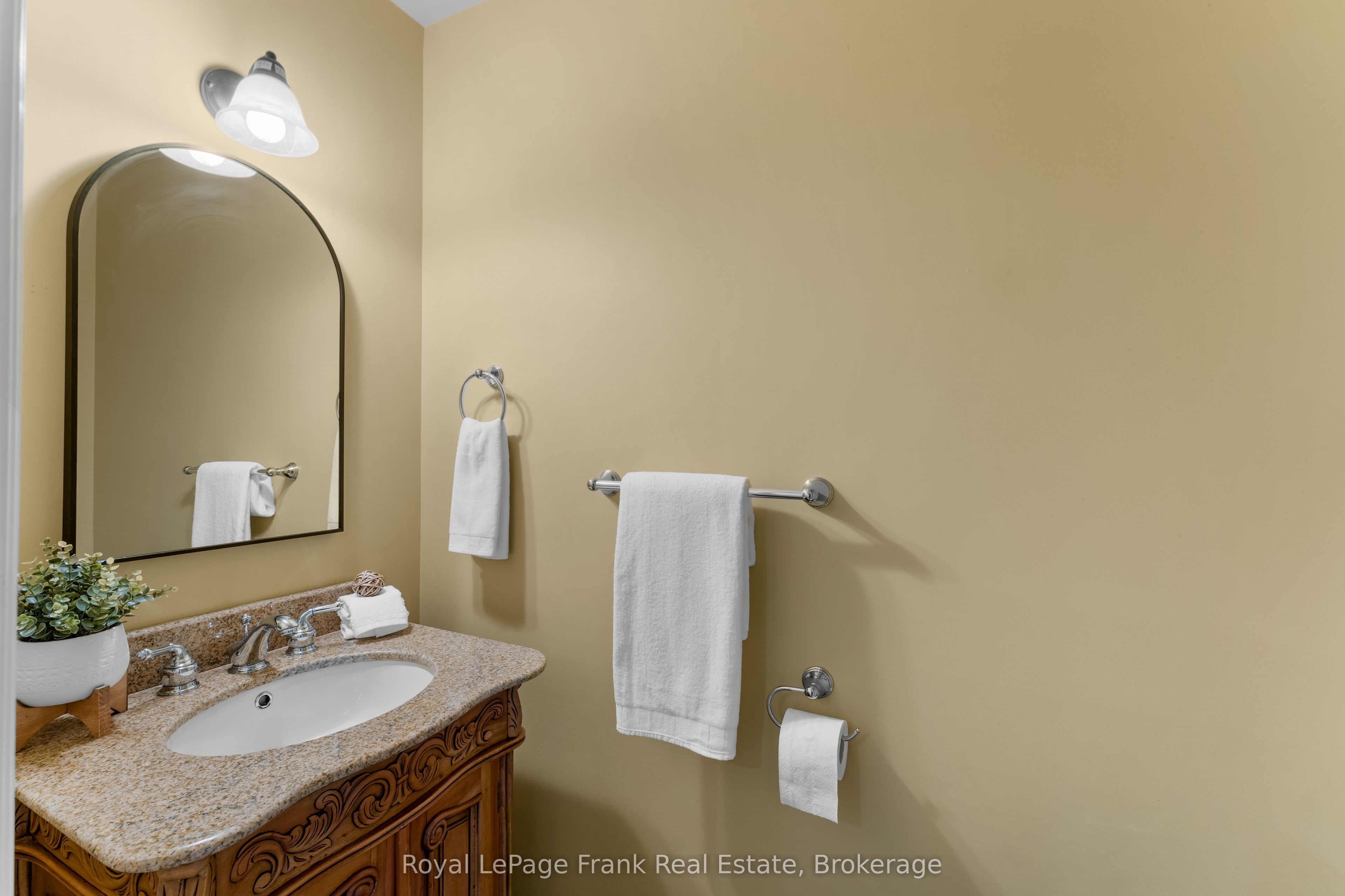 382 Lakehurst Circle Road Property Photo 35