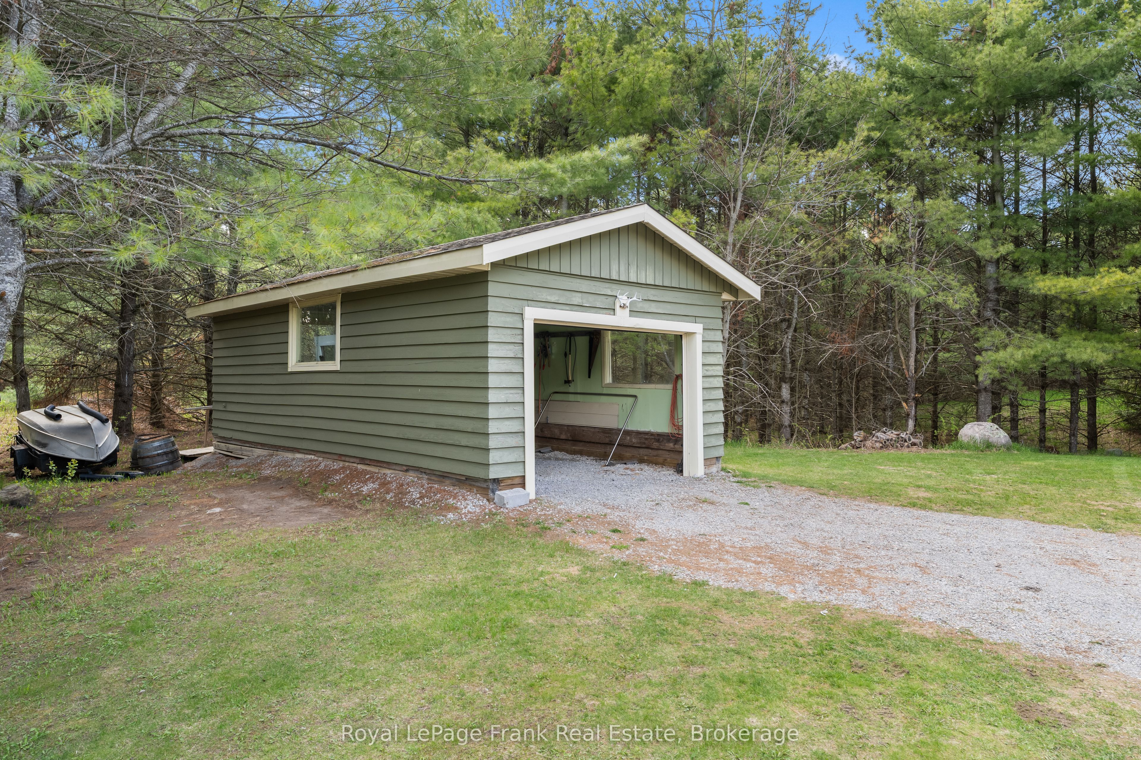 382 Lakehurst Circle Road Property Photo 46