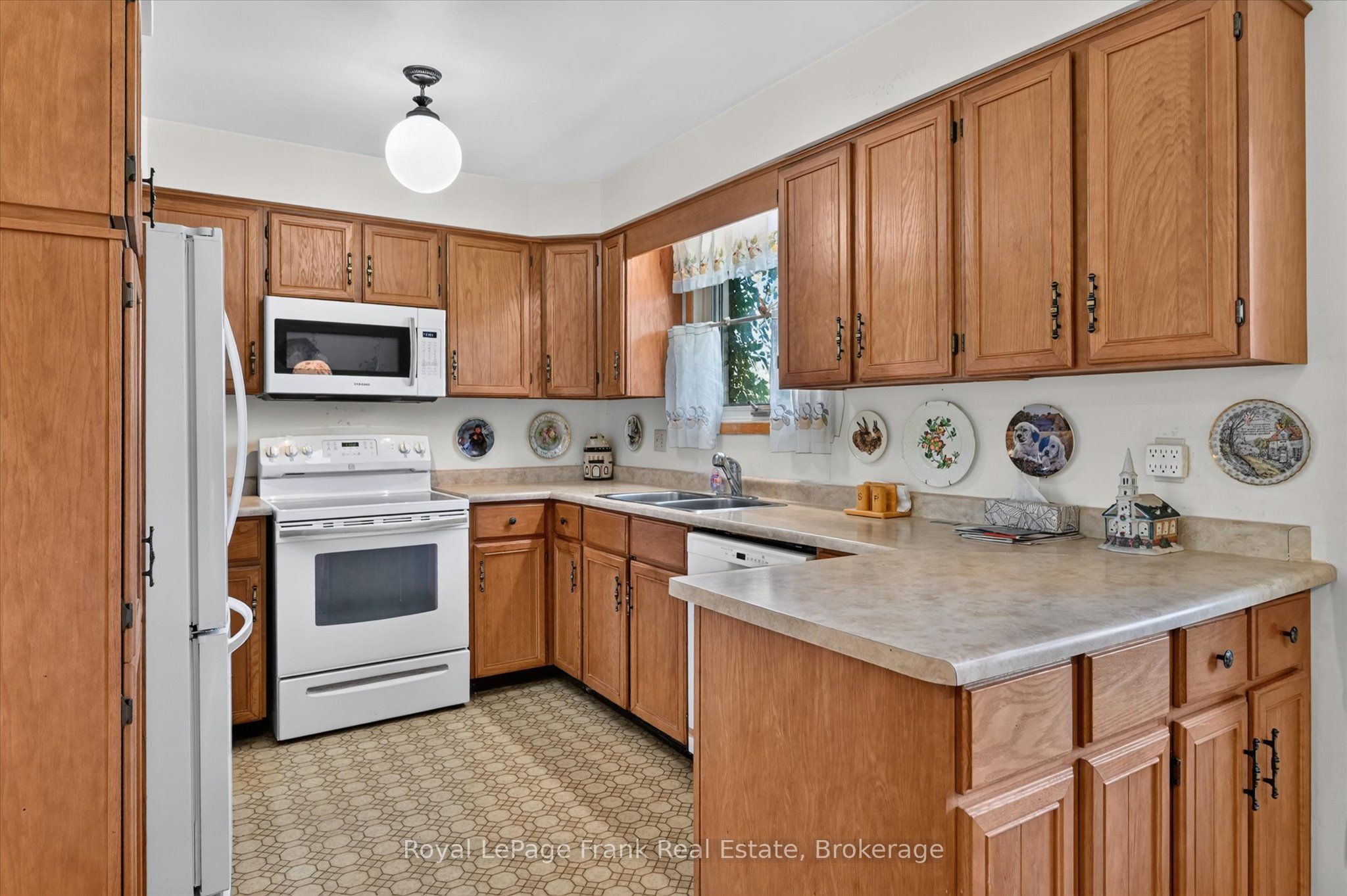 87 Oakwood Crescent Property Photo 11