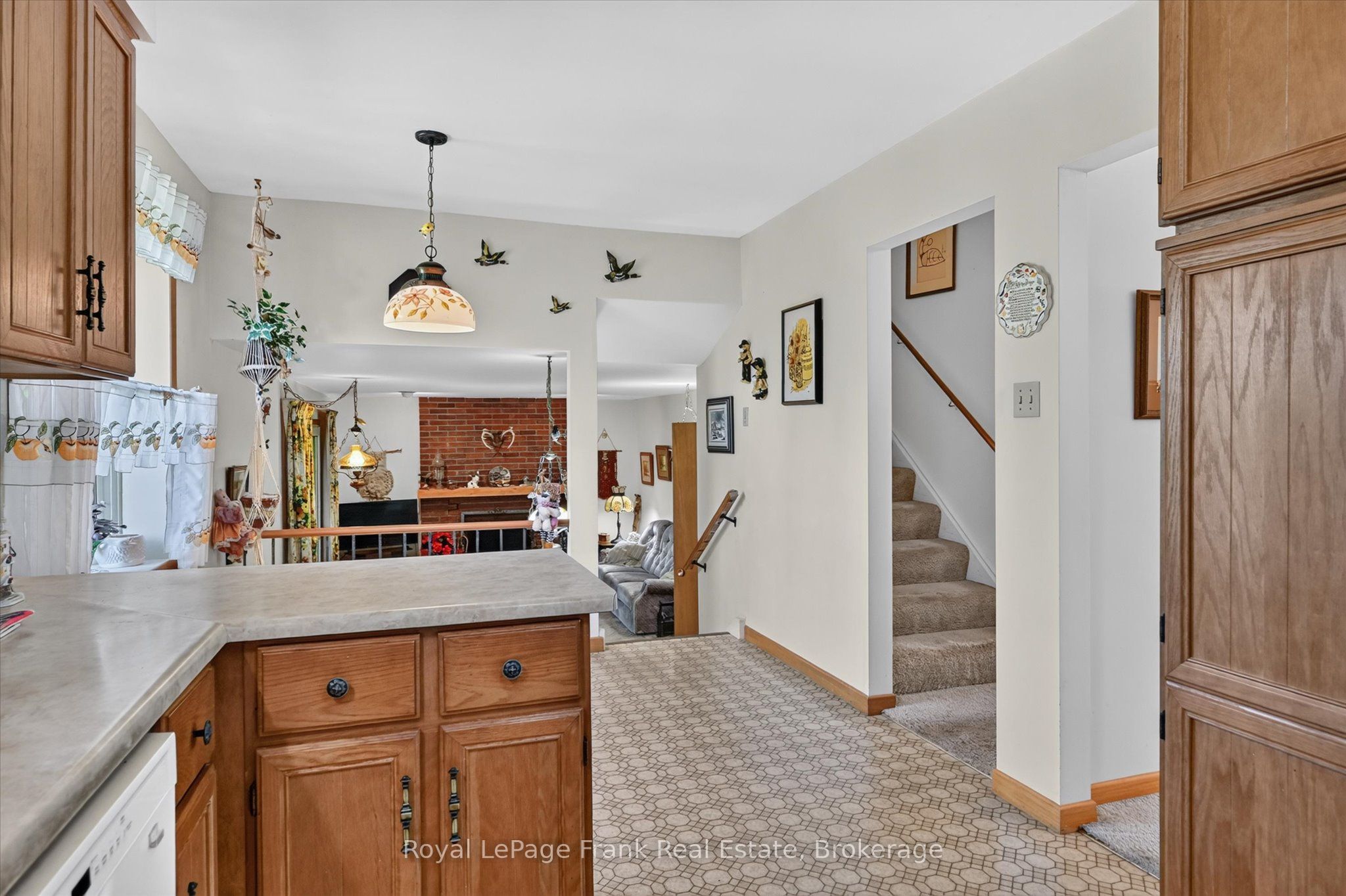 87 Oakwood Crescent Property Photo 14