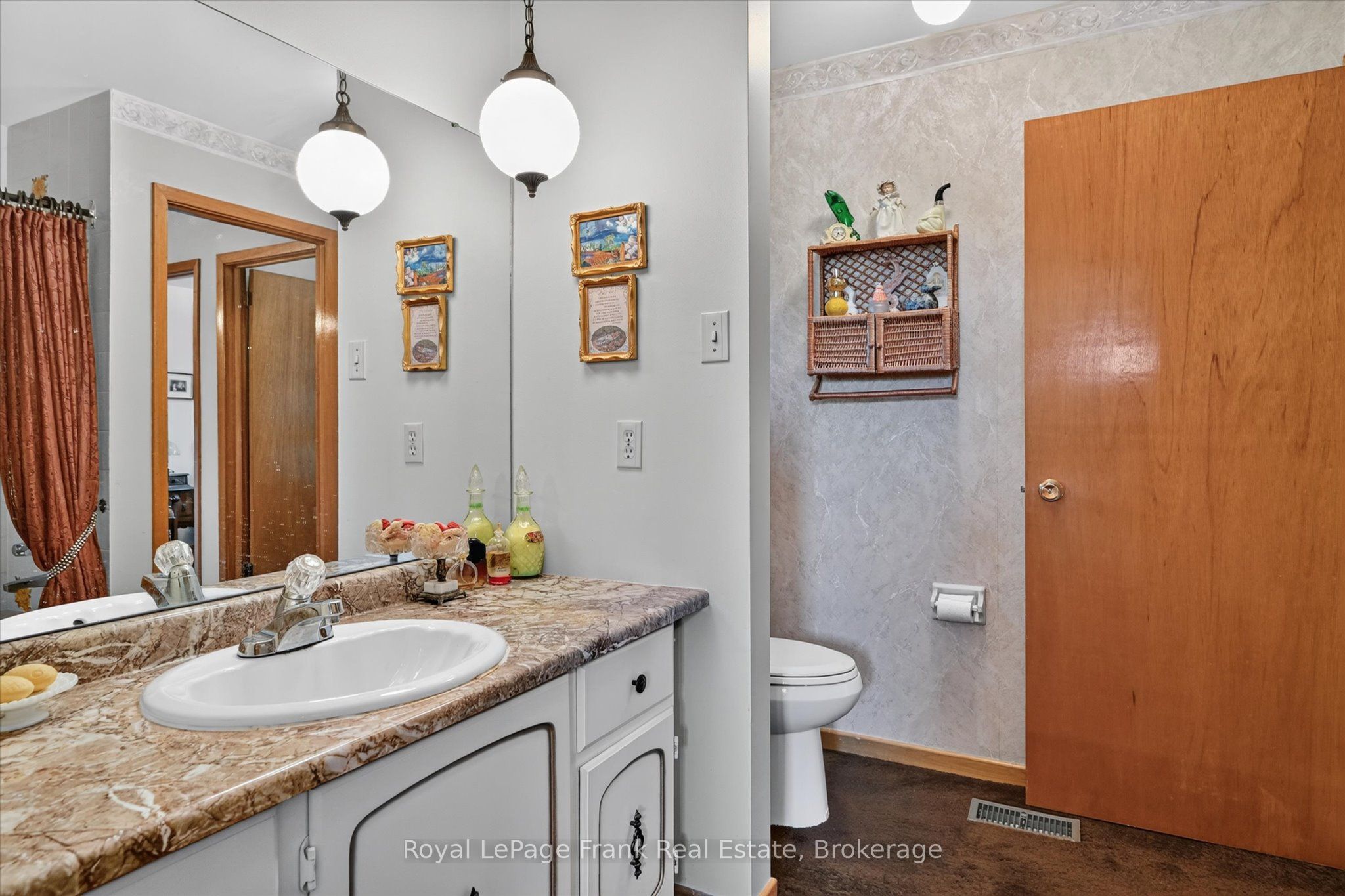 87 Oakwood Crescent Property Photo 25