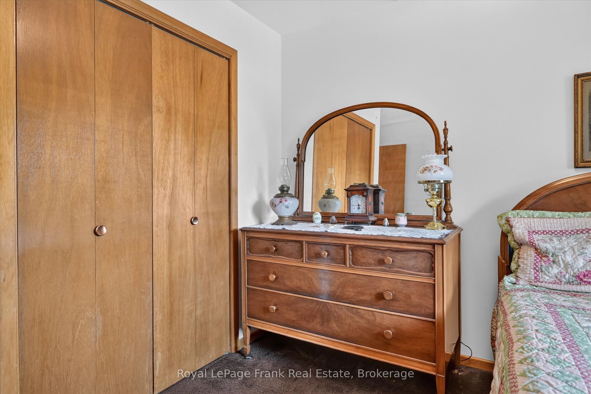 87 Oakwood Crescent Property Photo 27