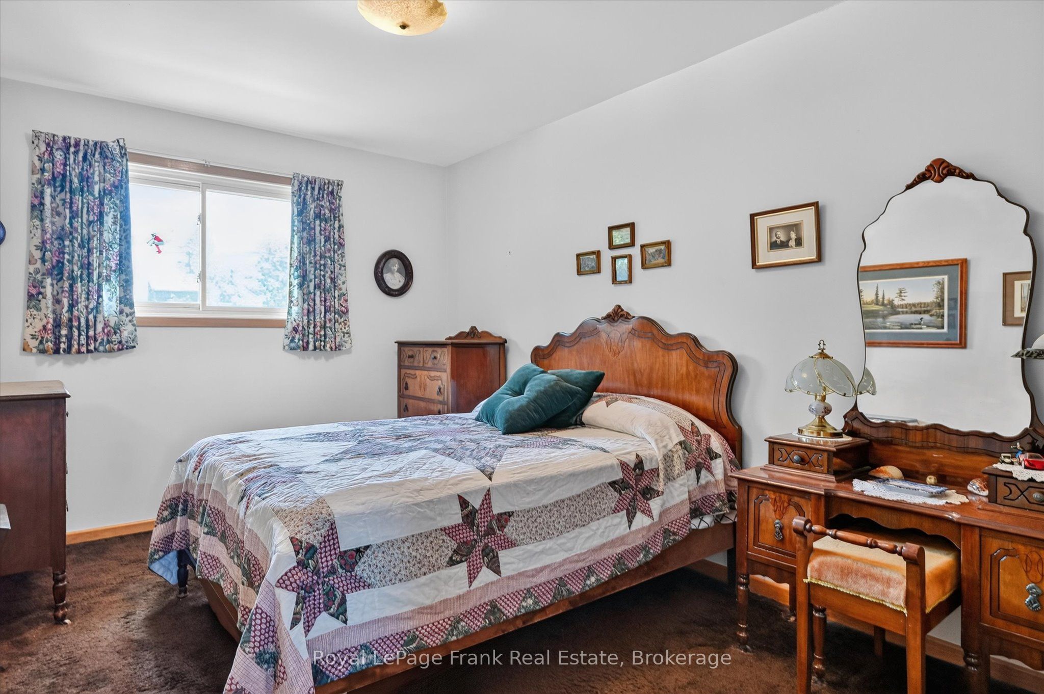 87 Oakwood Crescent Property Photo 28