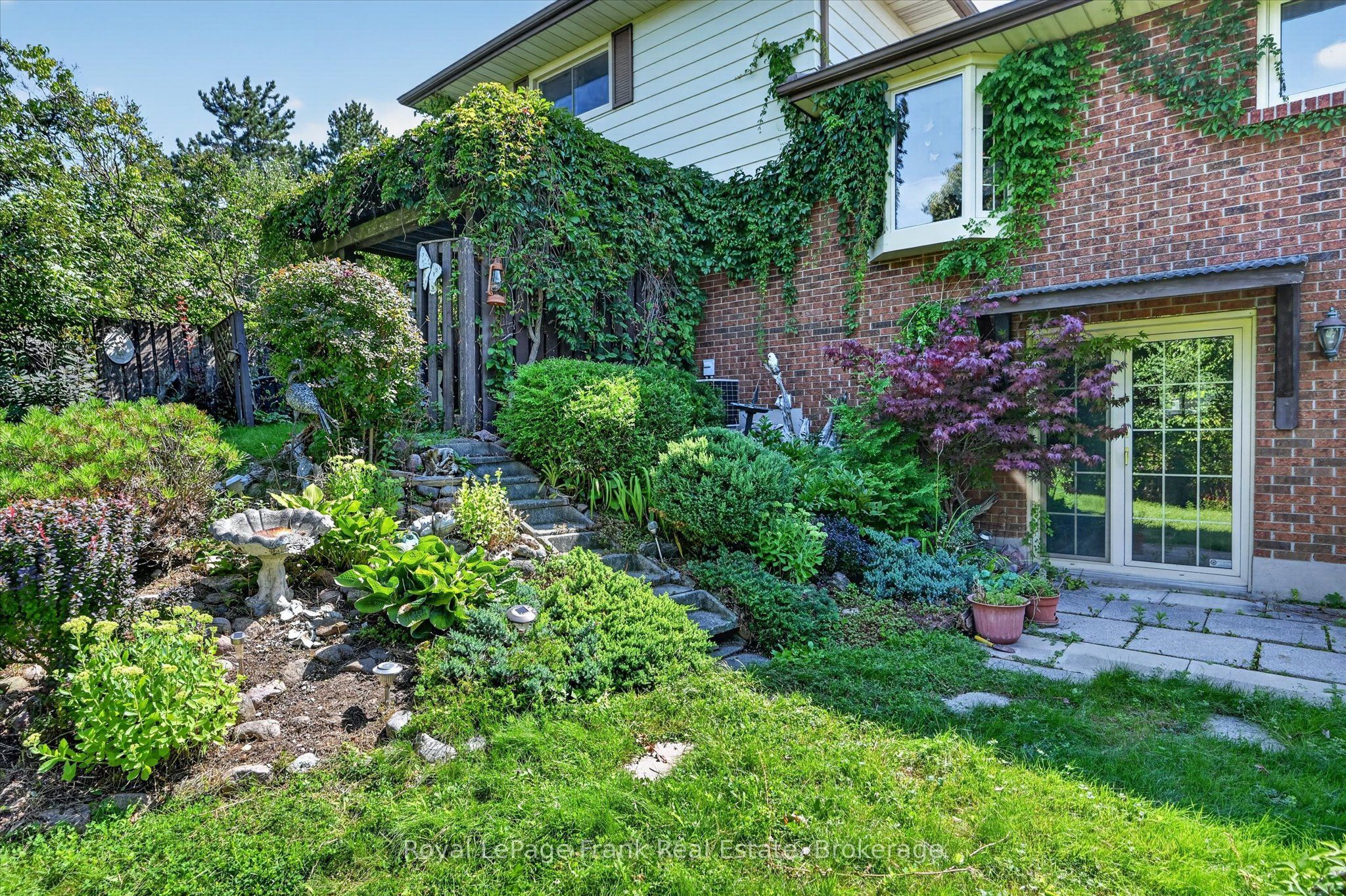 87 Oakwood Crescent Property Photo 47
