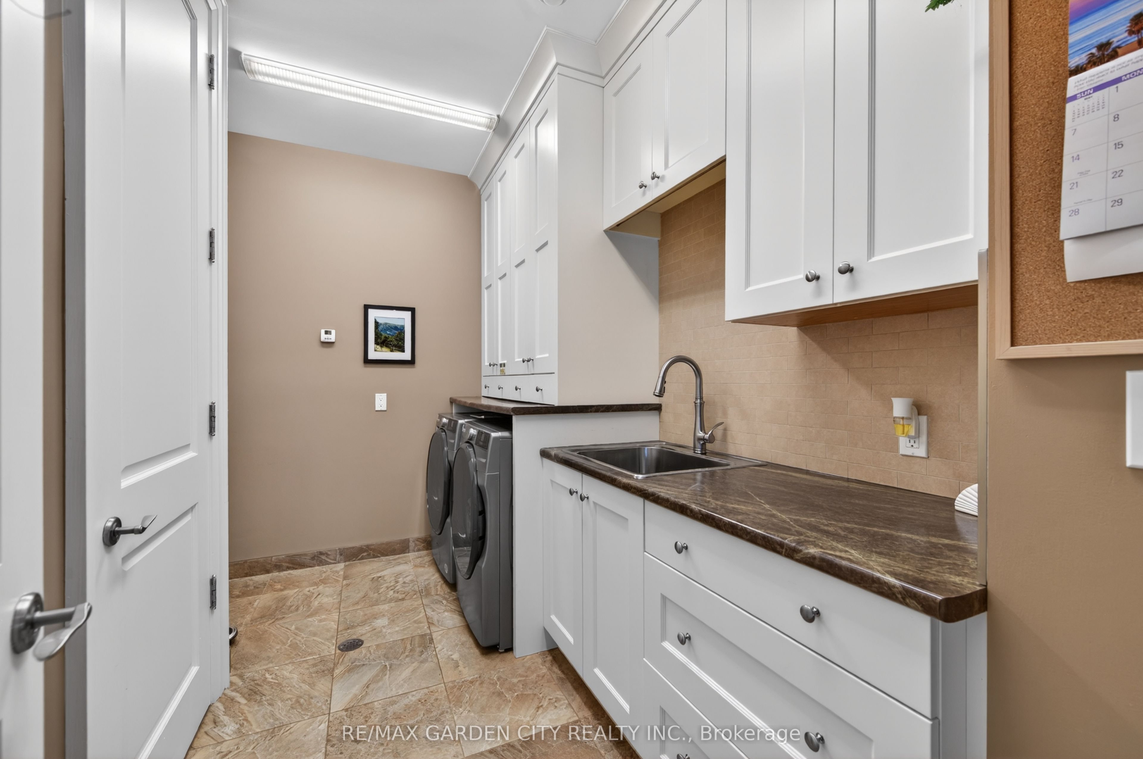 4580 Cherry Avenue Property Photo 15