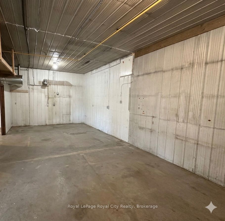 700 York Road Unit B & C Property Photo 7