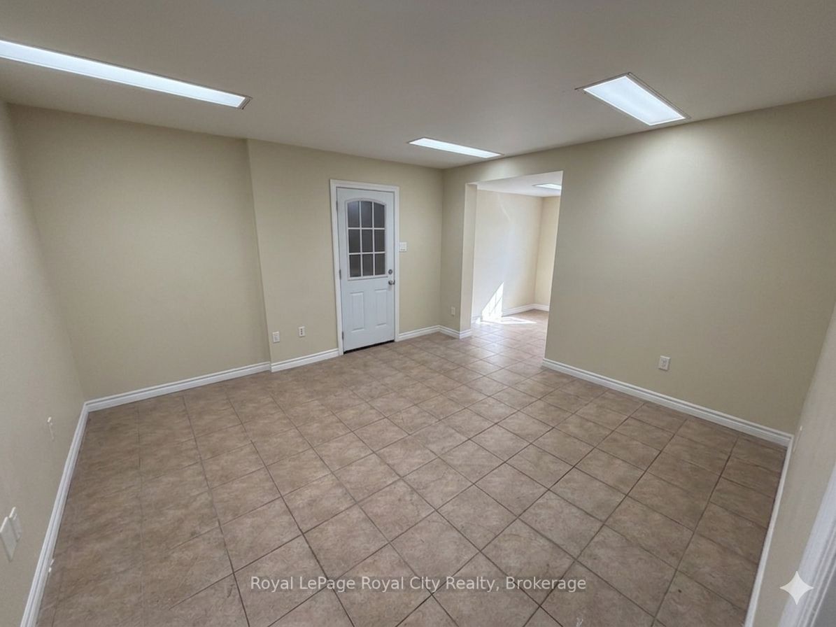 700 York Road Unit B & C Property Photo 9