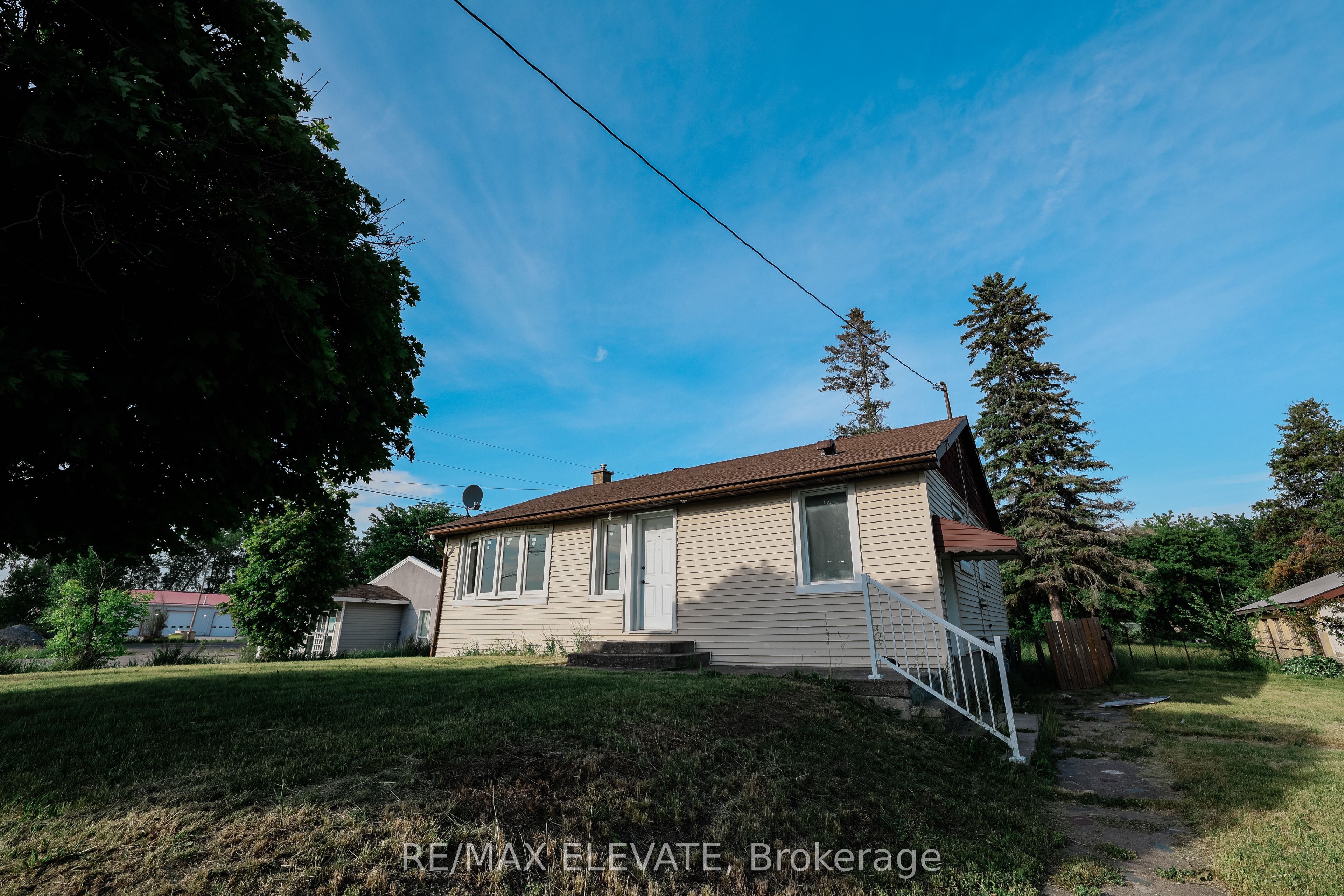 106 Whites Road Property Photo 1