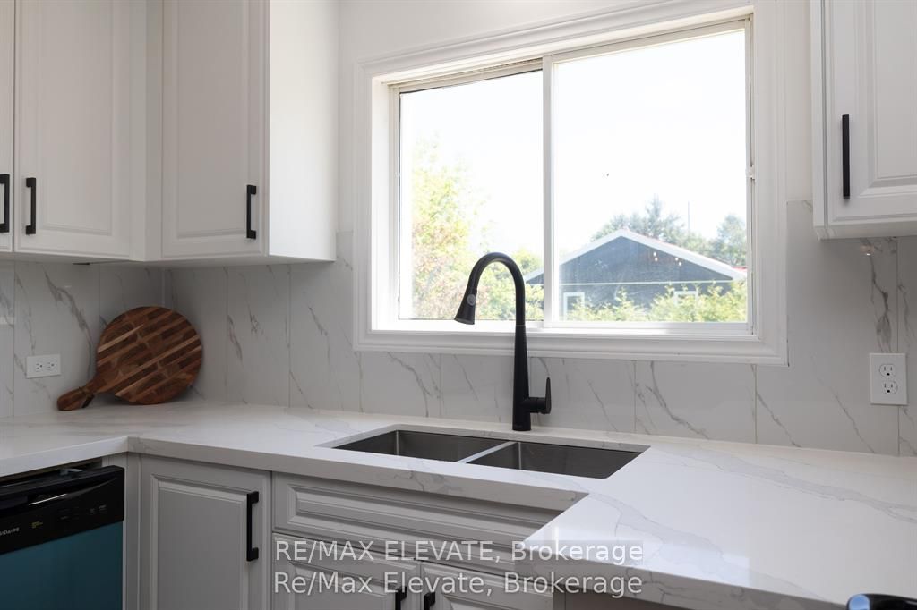 106 Whites Road Property Photo 9