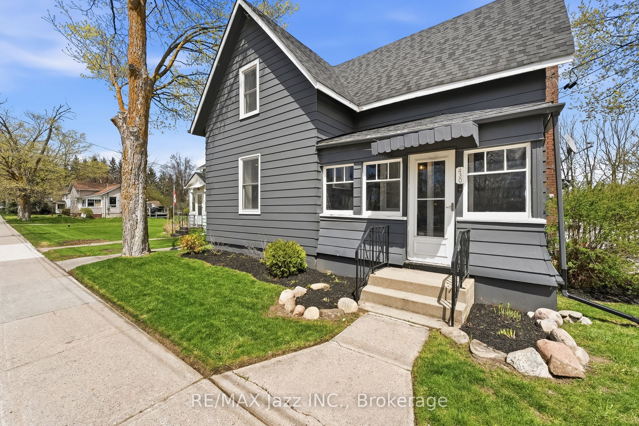430 Eldon Road Property Photo 5