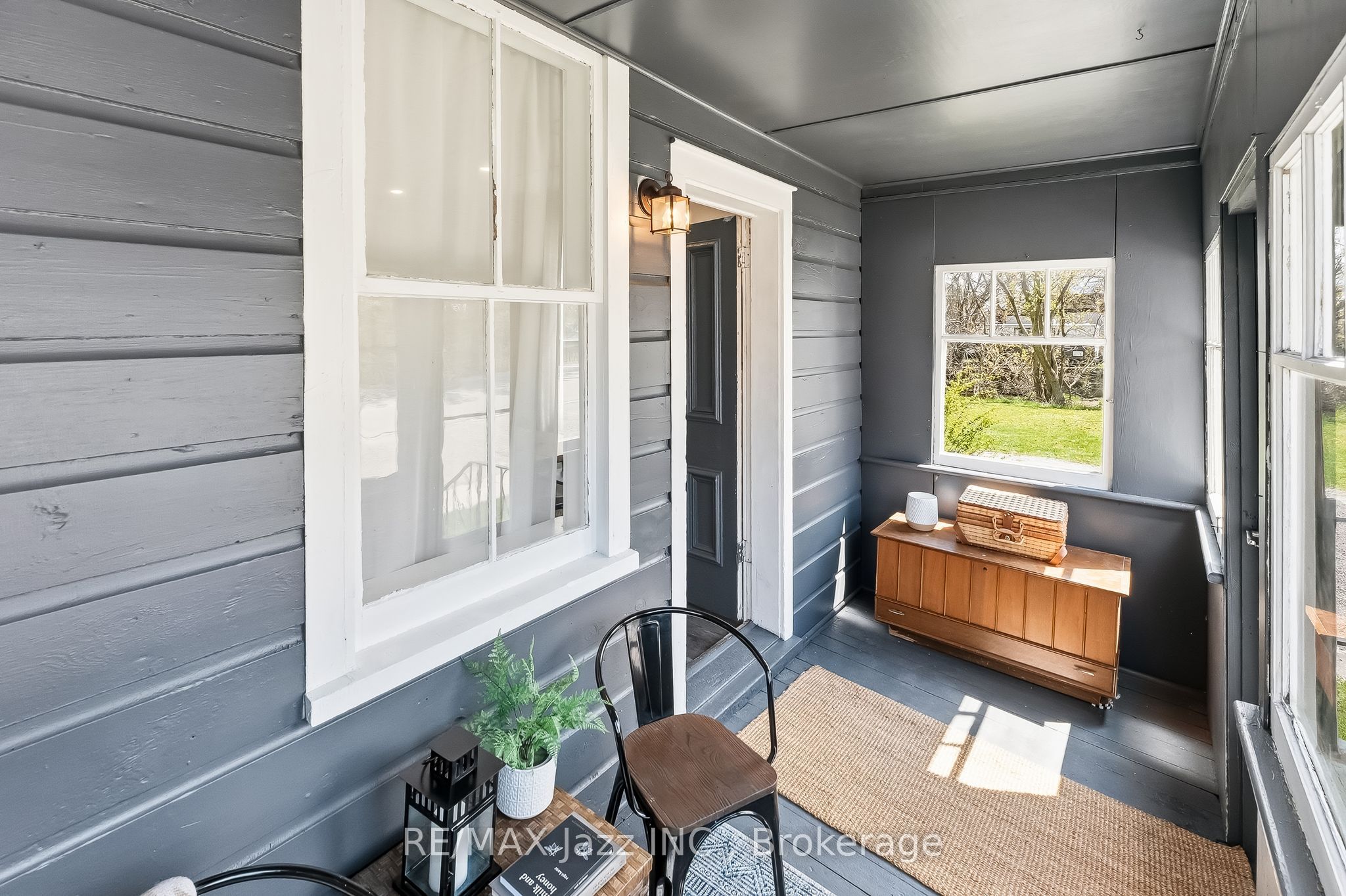 430 Eldon Road Property Photo 8
