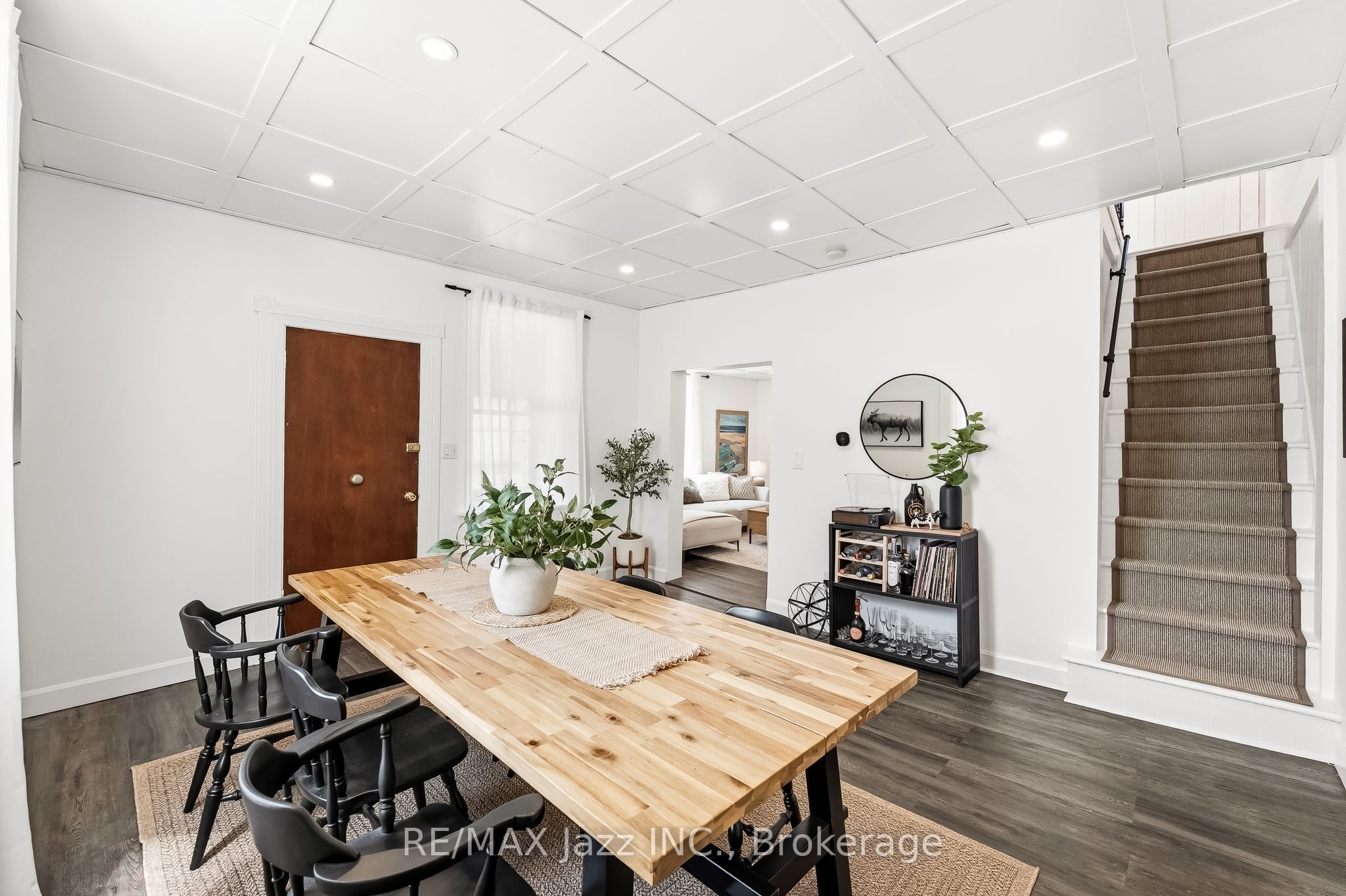 430 Eldon Road Property Photo 10