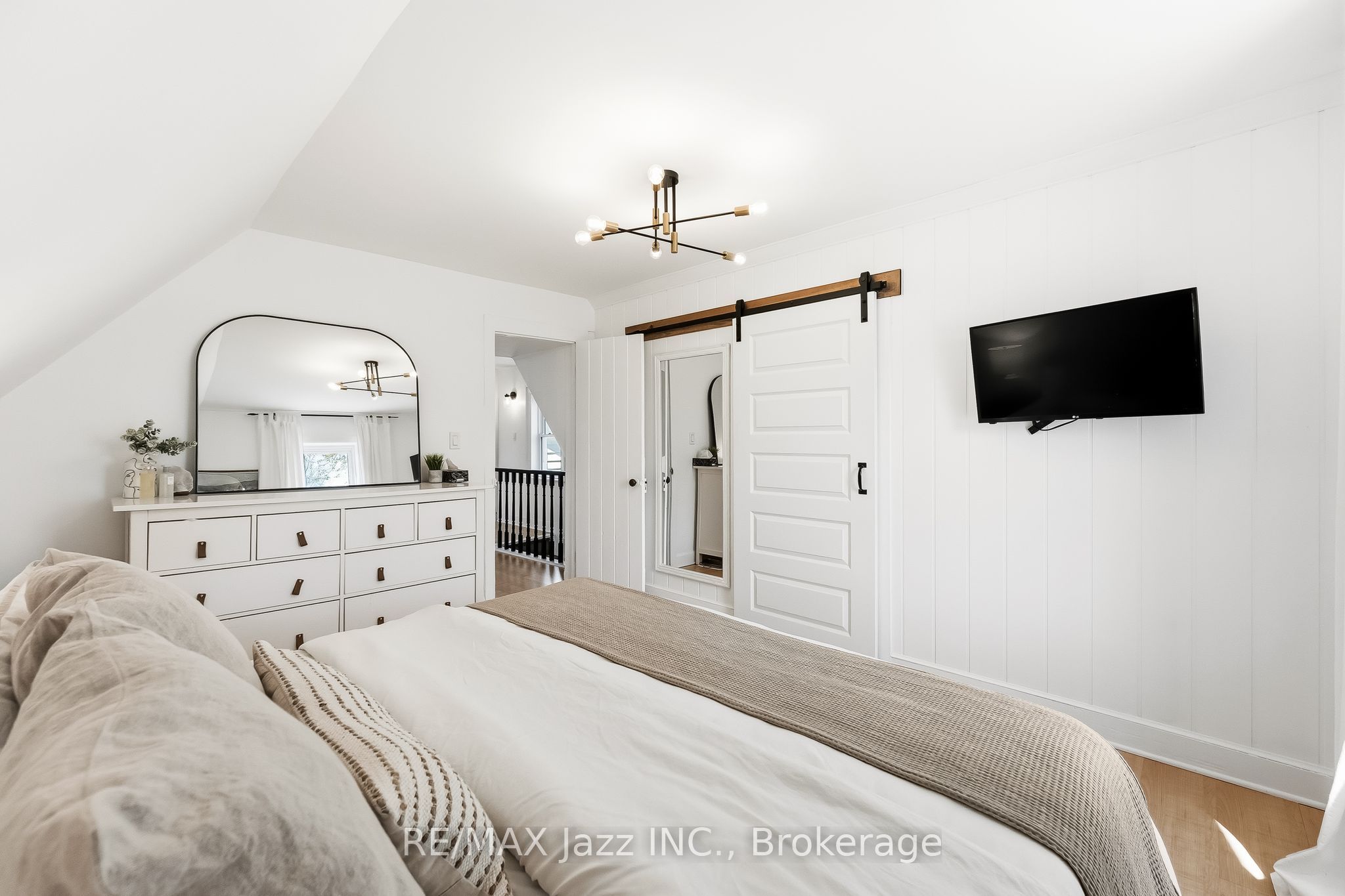 430 Eldon Road Property Photo 26