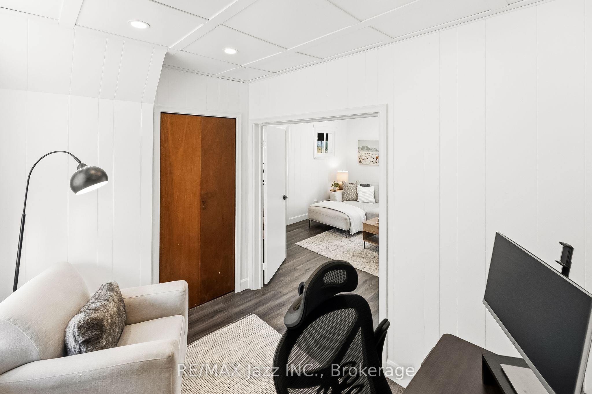 430 Eldon Road Property Photo 31