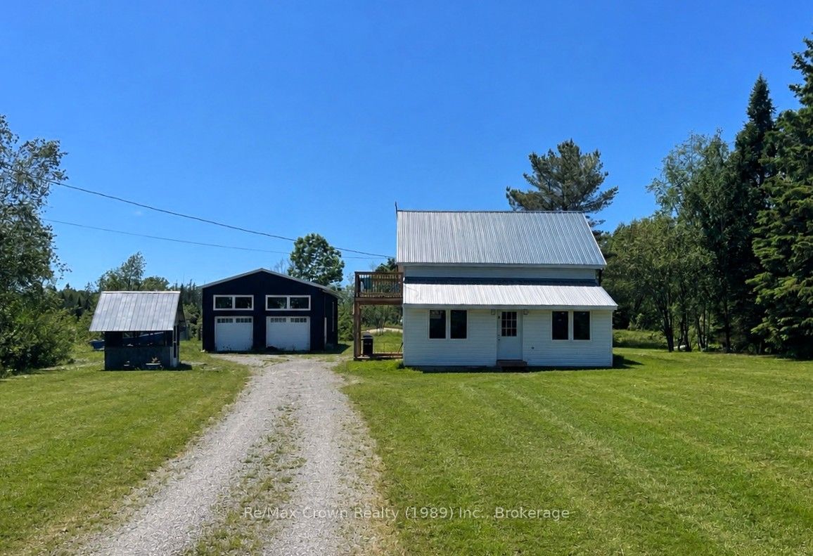 5 20th Side Road Property Photo 1