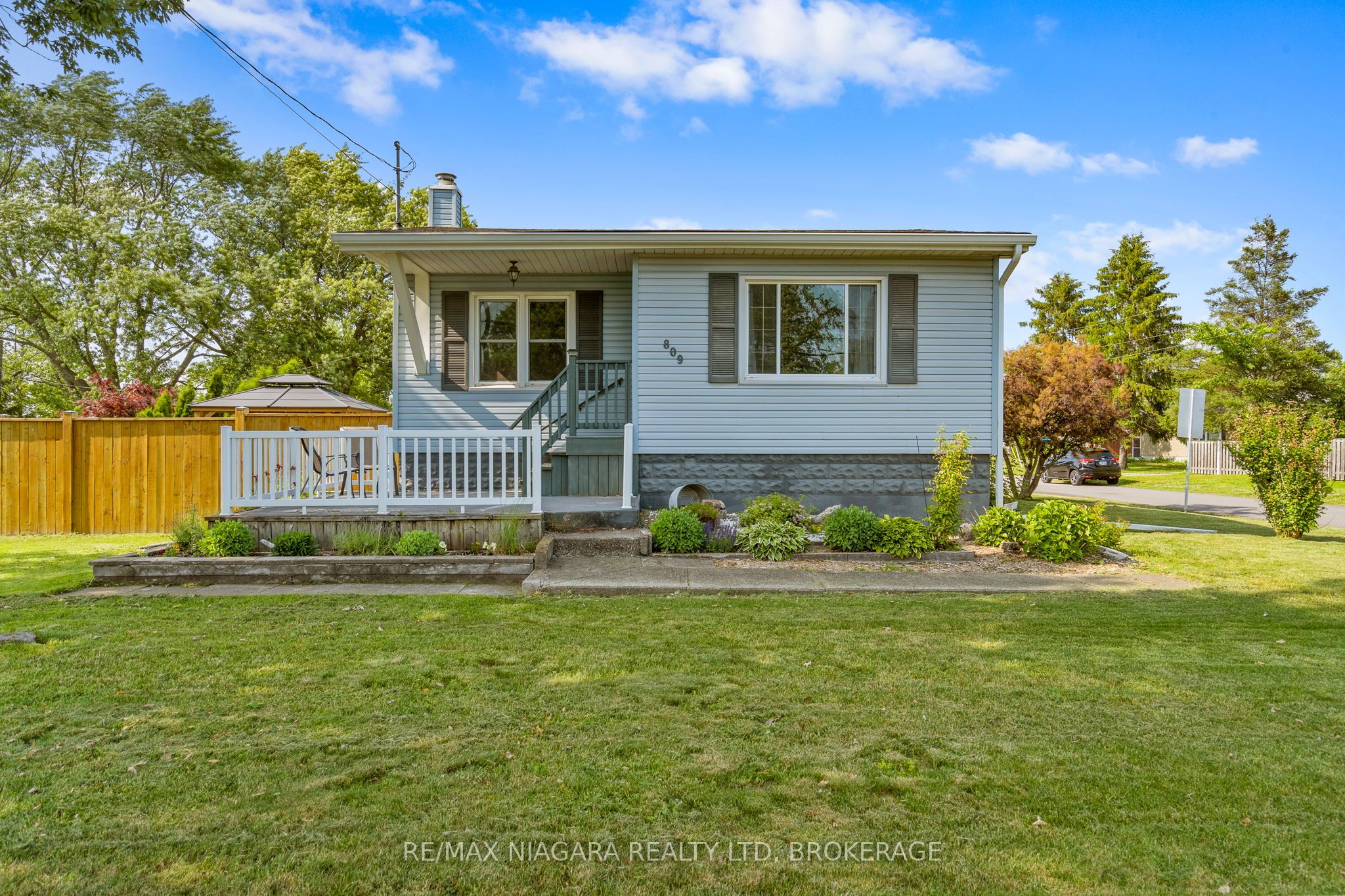 809 Broadway Avenue Property Photo 3