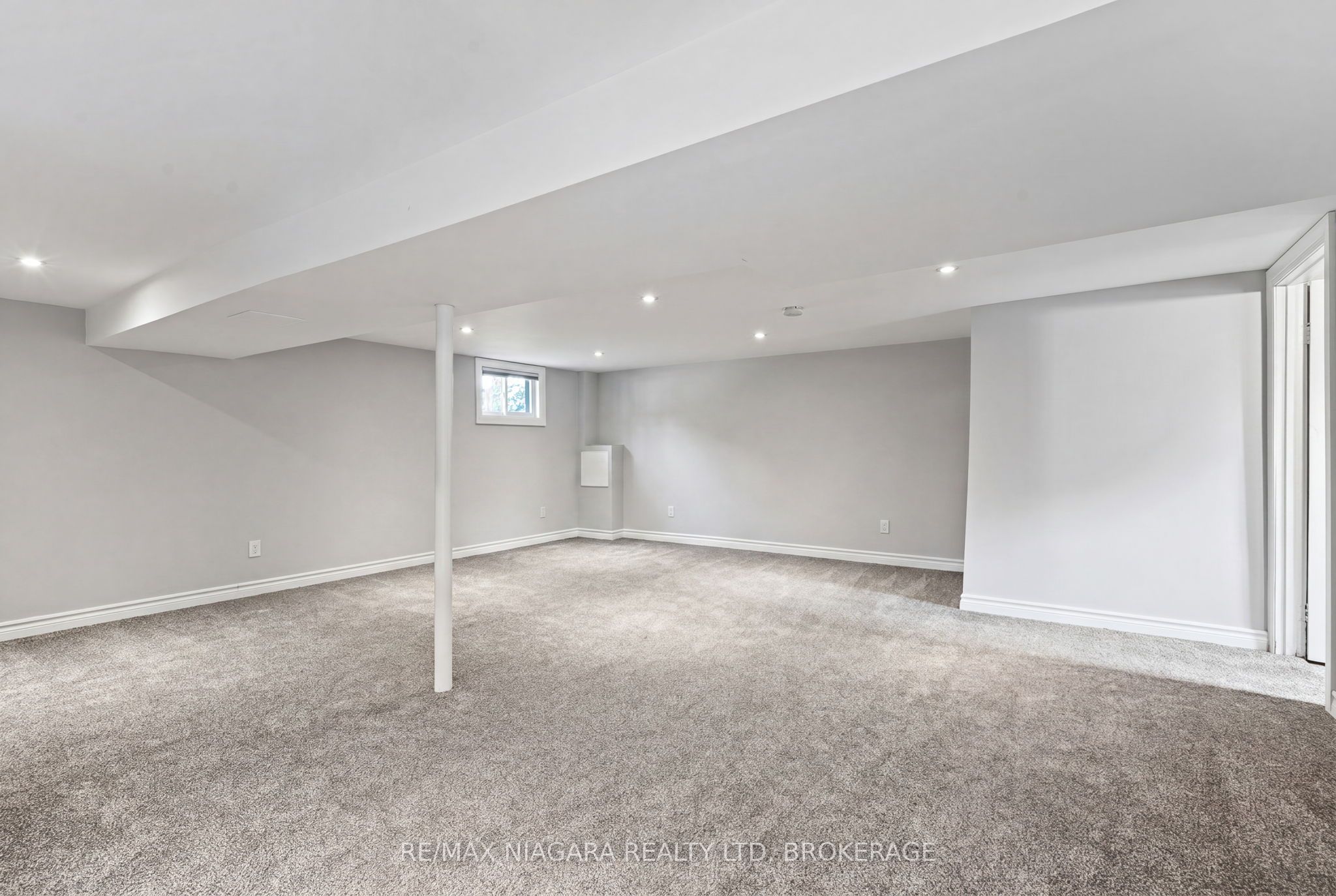 809 Broadway Avenue Property Photo 16