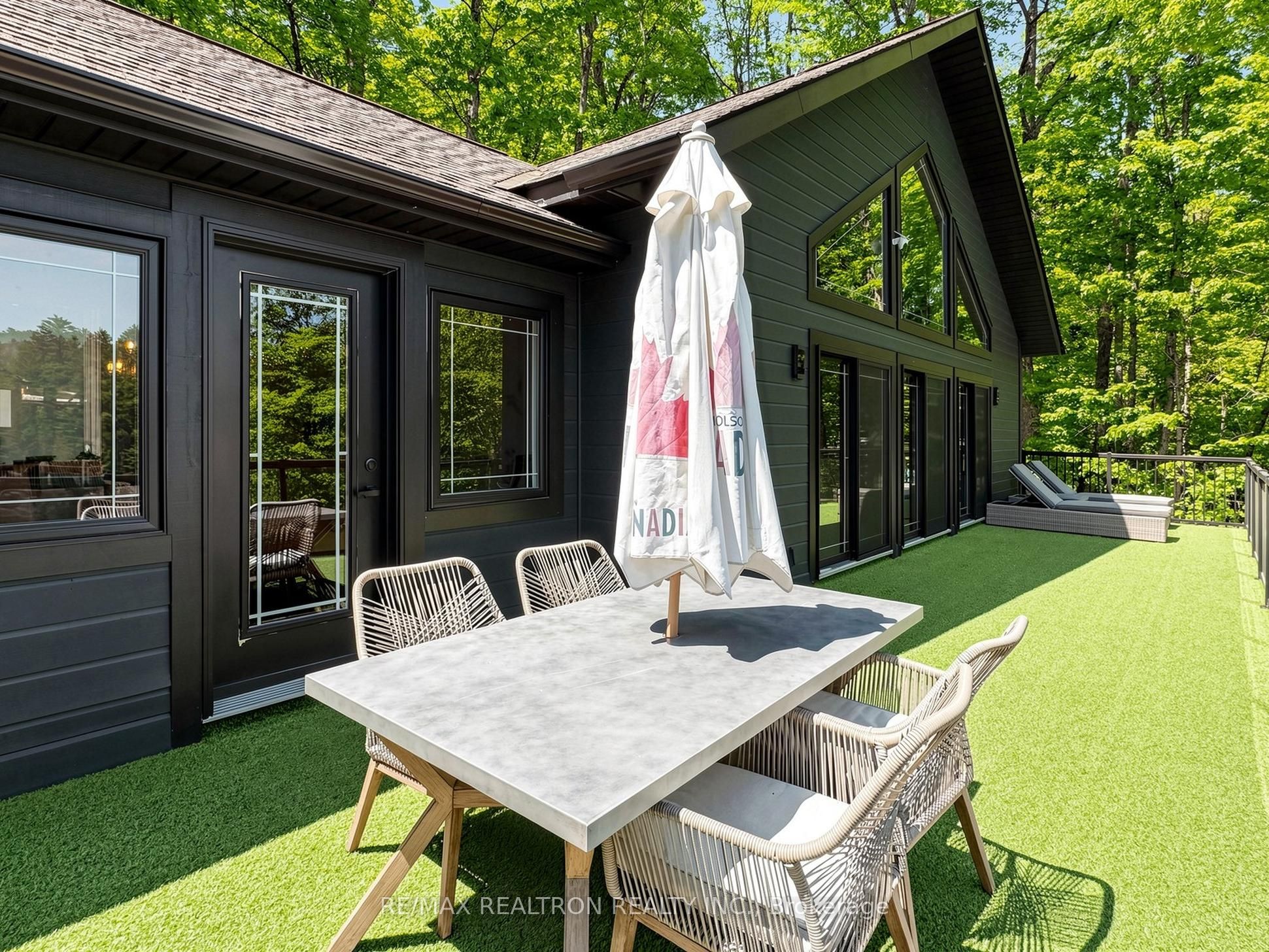1575 Rugged Lane Property Photo 16