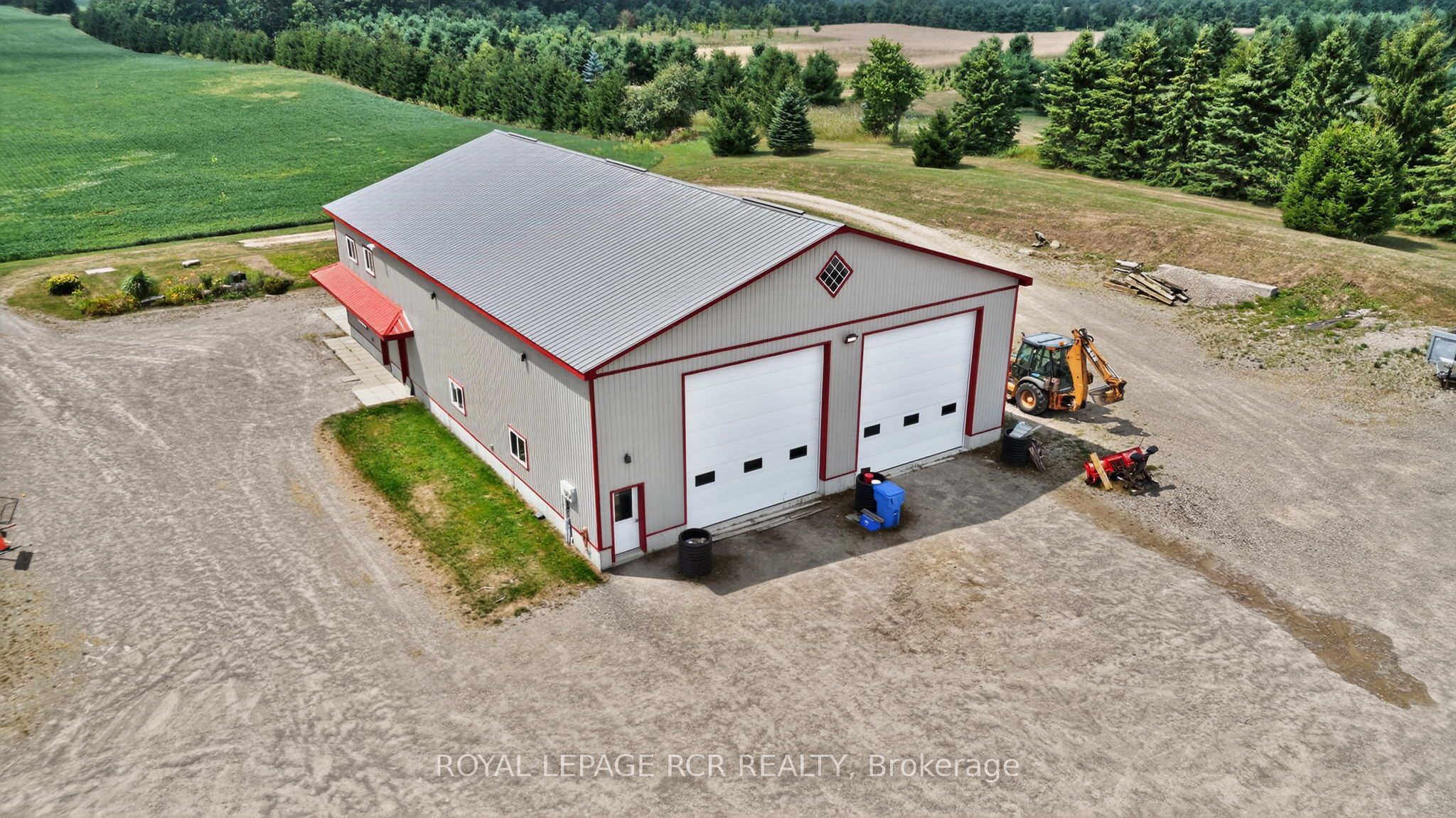 6128 Eighth Line Property Photo 1