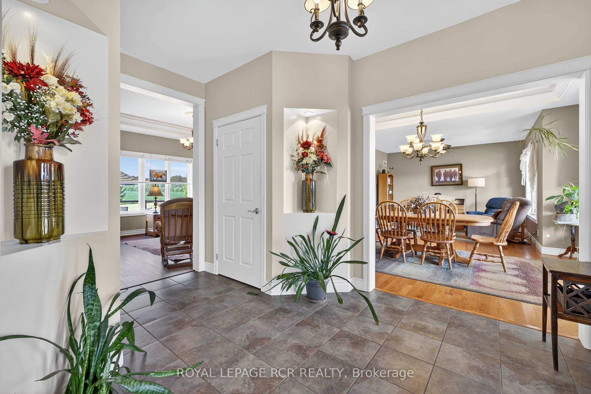 6128 Eighth Line Property Photo 10