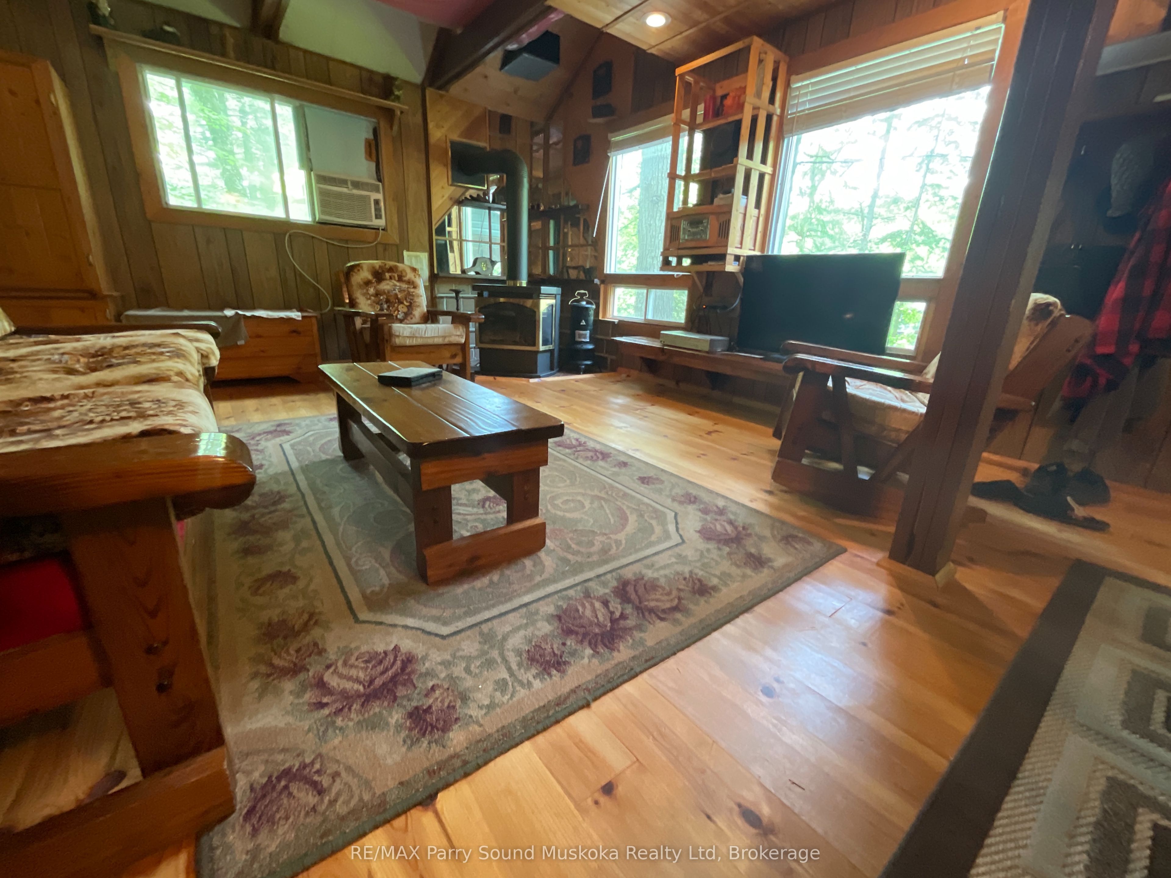 426 Ranger Bay Property Photo 6