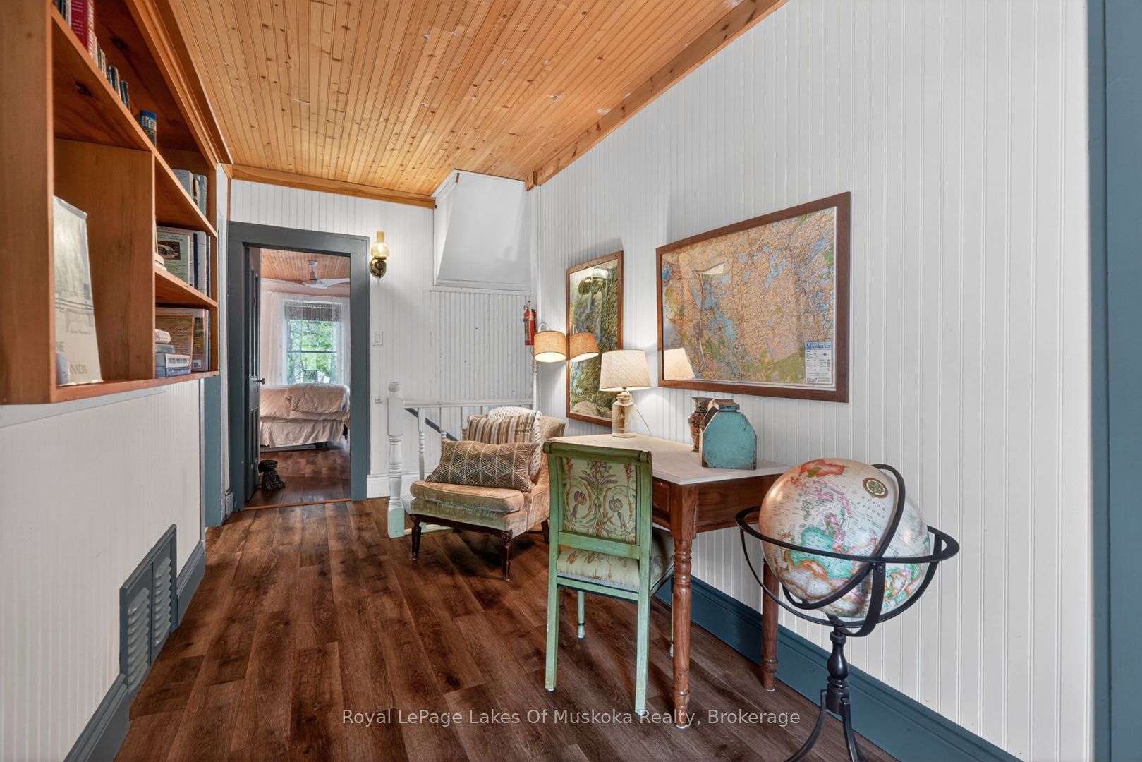 4 Spruce Street E Property Photo 17